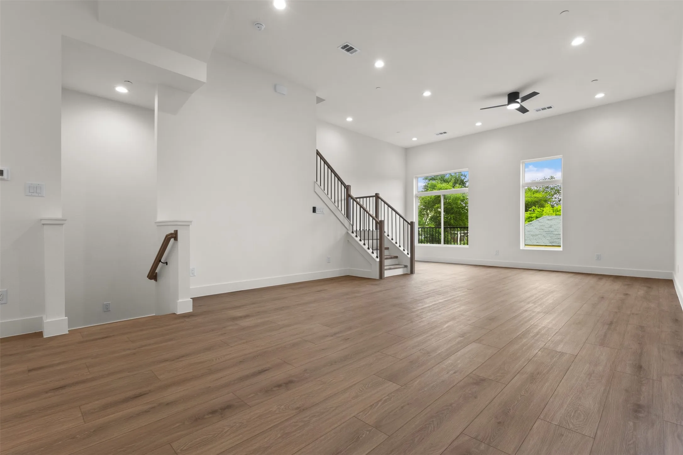 Townhouse For Rent in Dallas County , 2203 Hondo Avenue 202, Dallas, Texas 75219, 3 Bedrooms, 4 Bathrooms, 2 Garage spaces, 2,440 Sqft, built in 2025, Price $3,700, mls#21335959, Real Estate Agent in Dallas, Homes For Rent in Dallas county, Homes For Rent in Dallas, Realtor in Dallas Texas, Real Estate Brokerage Independent Realty Texas, Luminita Cordes Realtor
