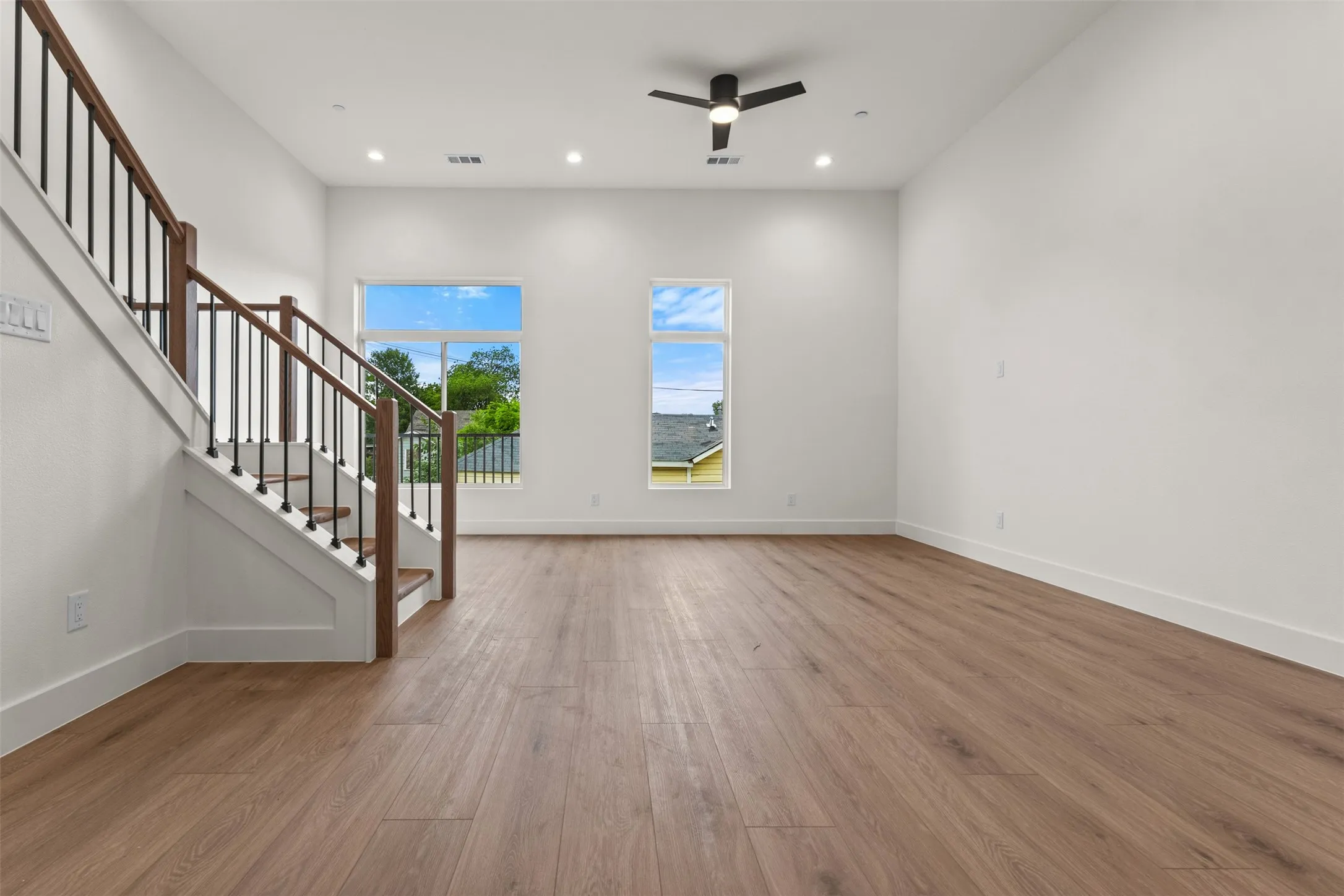 Townhouse For Rent in Dallas County , 2203 Hondo Avenue 202, Dallas, Texas 75219, 3 Bedrooms, 4 Bathrooms, 2 Garage spaces, 2,440 Sqft, built in 2025, Price $3,700, mls#21335959, Real Estate Agent in Dallas, Homes For Rent in Dallas county, Homes For Rent in Dallas, Realtor in Dallas Texas, Real Estate Brokerage Independent Realty Texas, Luminita Cordes Realtor