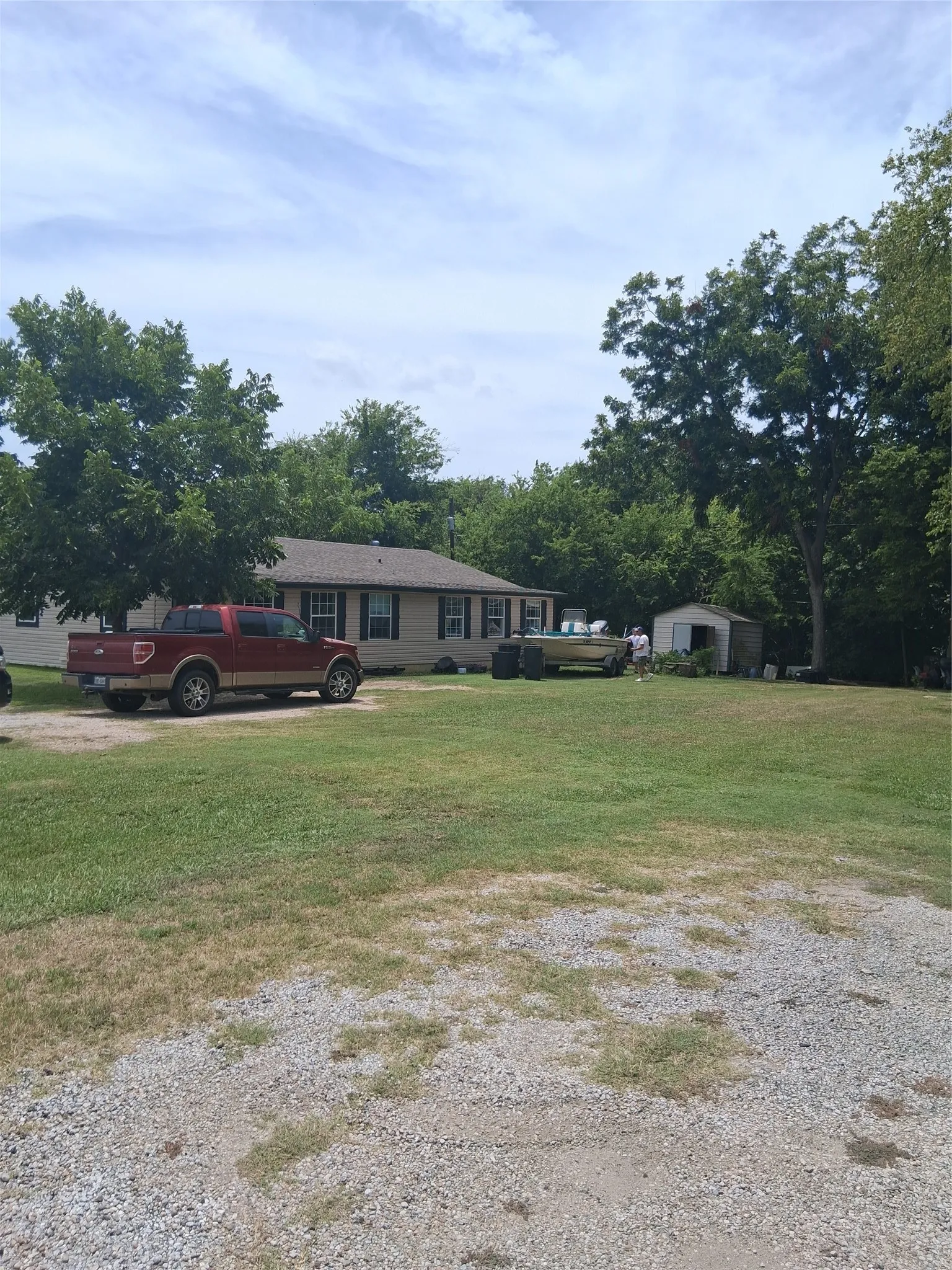 Single Family Residence For Sale in Rains County , 547 Fm 513 S, Lone Oak, Texas 75453, 4 Bedroom, 2 Bathroom, Garage spaces, 1,632 Sqft, built in 1998, mls#21334634, Real Estate Agent in Lone Oak, Homes For Sale in Rains county, Homes For Sale in Lone Oak, Realtor in Lone Oak Texas, Real Estate Brokerage Independent Realty Texas, Luminita Cordes Realtor