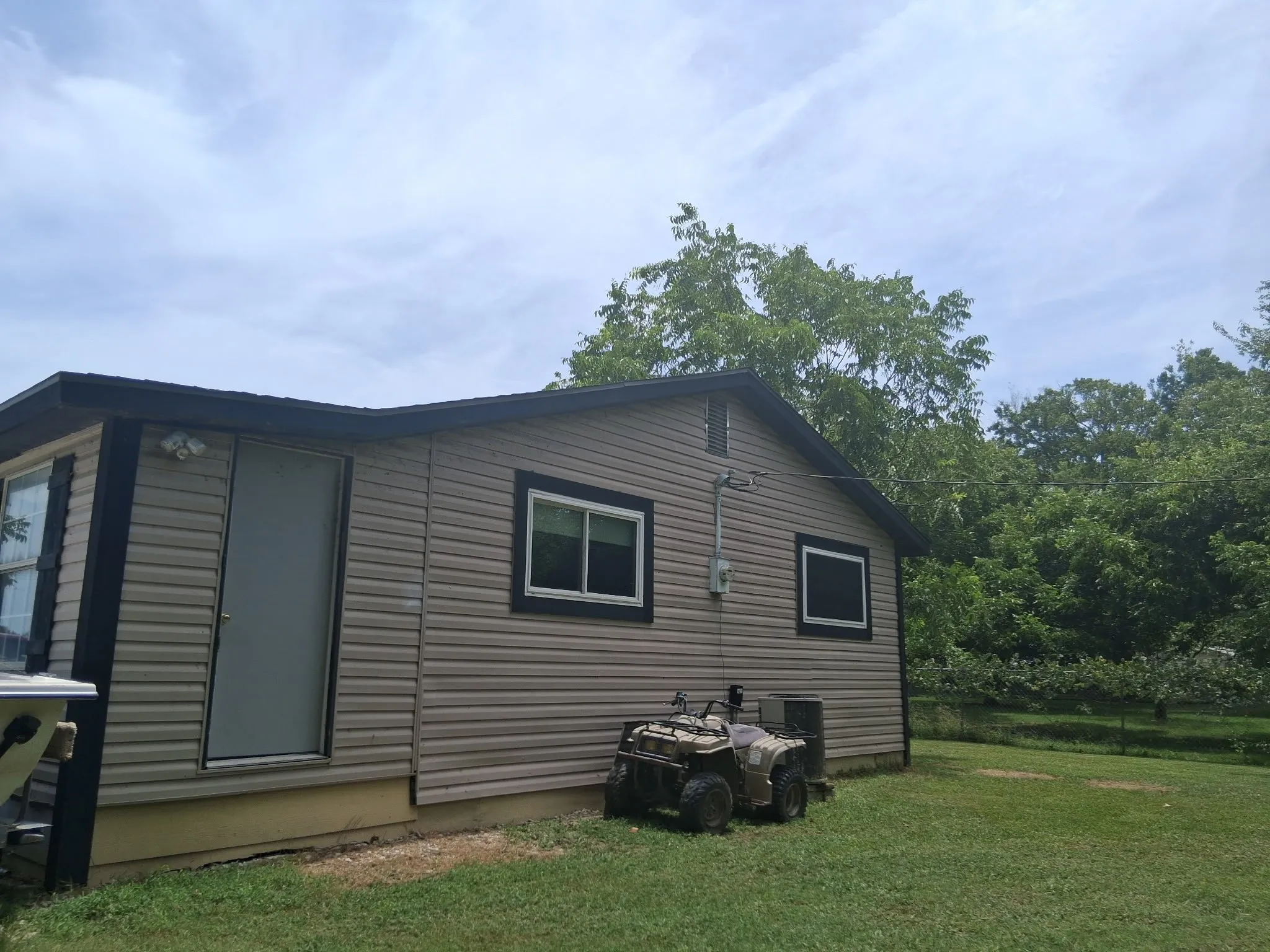 Single Family Residence For Sale in Rains County , 547 Fm 513 S, Lone Oak, Texas 75453, 4 Bedroom, 2 Bathroom, Garage spaces, 1,632 Sqft, built in 1998, mls#21334634, Real Estate Agent in Lone Oak, Homes For Sale in Rains county, Homes For Sale in Lone Oak, Realtor in Lone Oak Texas, Real Estate Brokerage Independent Realty Texas, Luminita Cordes Realtor