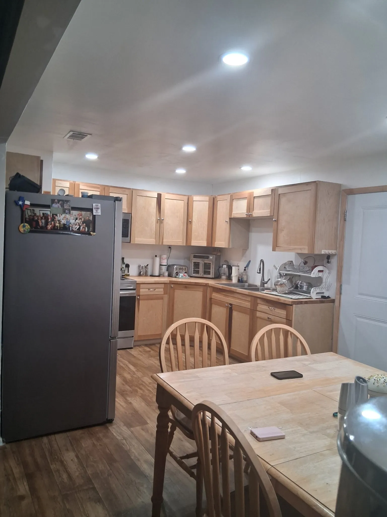 Single Family Residence For Sale in Rains County , 547 Fm 513 S, Lone Oak, Texas 75453, 4 Bedroom, 2 Bathroom, Garage spaces, 1,632 Sqft, built in 1998, mls#21334634, Real Estate Agent in Lone Oak, Homes For Sale in Rains county, Homes For Sale in Lone Oak, Realtor in Lone Oak Texas, Real Estate Brokerage Independent Realty Texas, Luminita Cordes Realtor