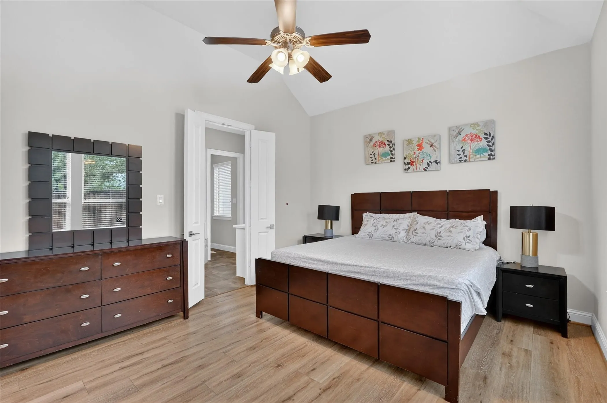 Single Family Residence For Sale in Dallas County , 7359 Clementine Drive, Irving, Texas 75063, 4 Bedroom, 4 Bathroom, 2 Garage spaces, 3,485 Sqft, built in 2015, mls#21330875, Real Estate Agent in Irving, Homes For Sale in Dallas county, Homes For Sale in Irving, Realtor in Irving Texas, Real Estate Brokerage Independent Realty Texas, Luminita Cordes Realtor
