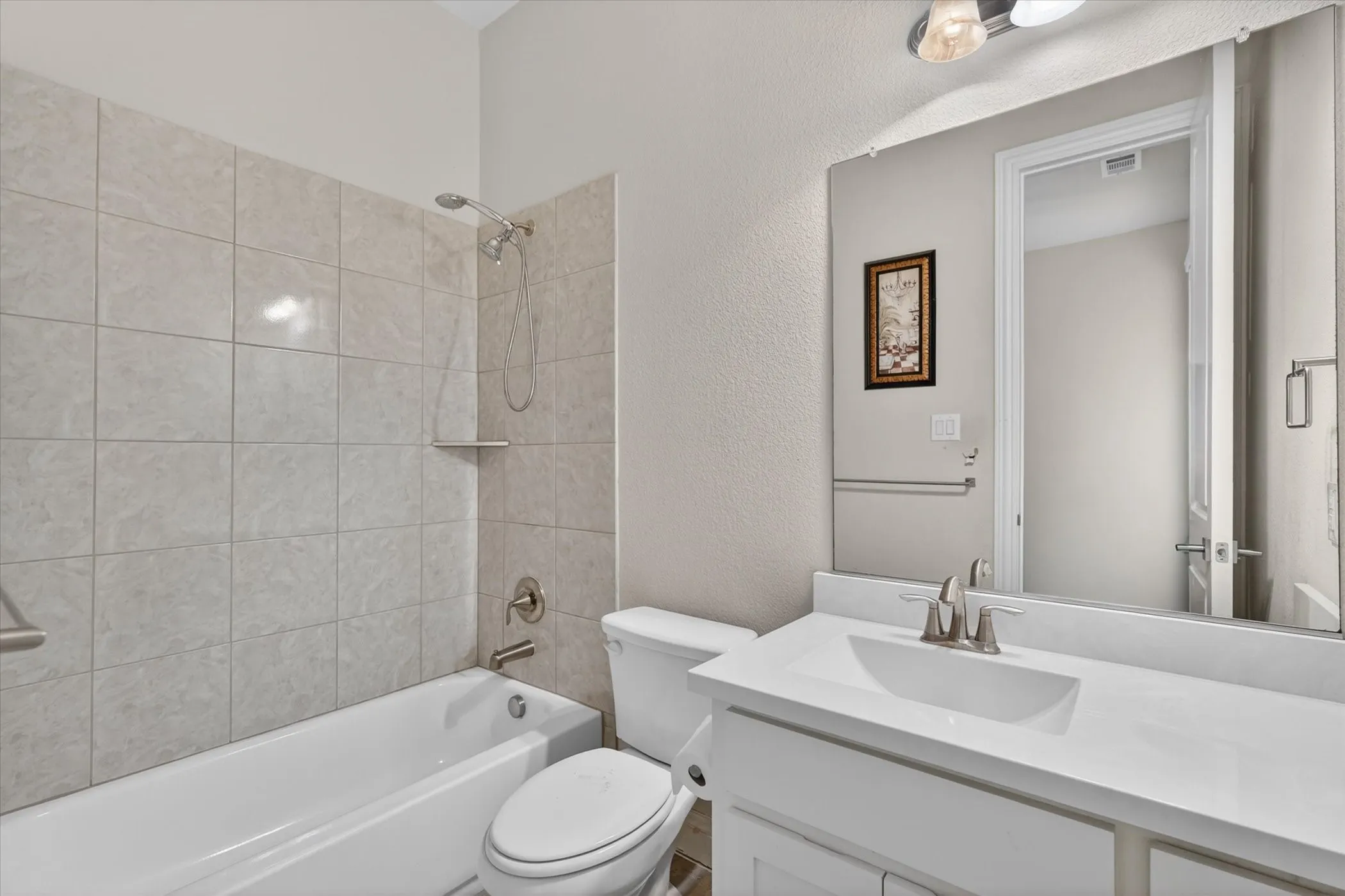Single Family Residence For Sale in Dallas County , 7359 Clementine Drive, Irving, Texas 75063, 4 Bedroom, 4 Bathroom, 2 Garage spaces, 3,485 Sqft, built in 2015, mls#21330875, Real Estate Agent in Irving, Homes For Sale in Dallas county, Homes For Sale in Irving, Realtor in Irving Texas, Real Estate Brokerage Independent Realty Texas, Luminita Cordes Realtor