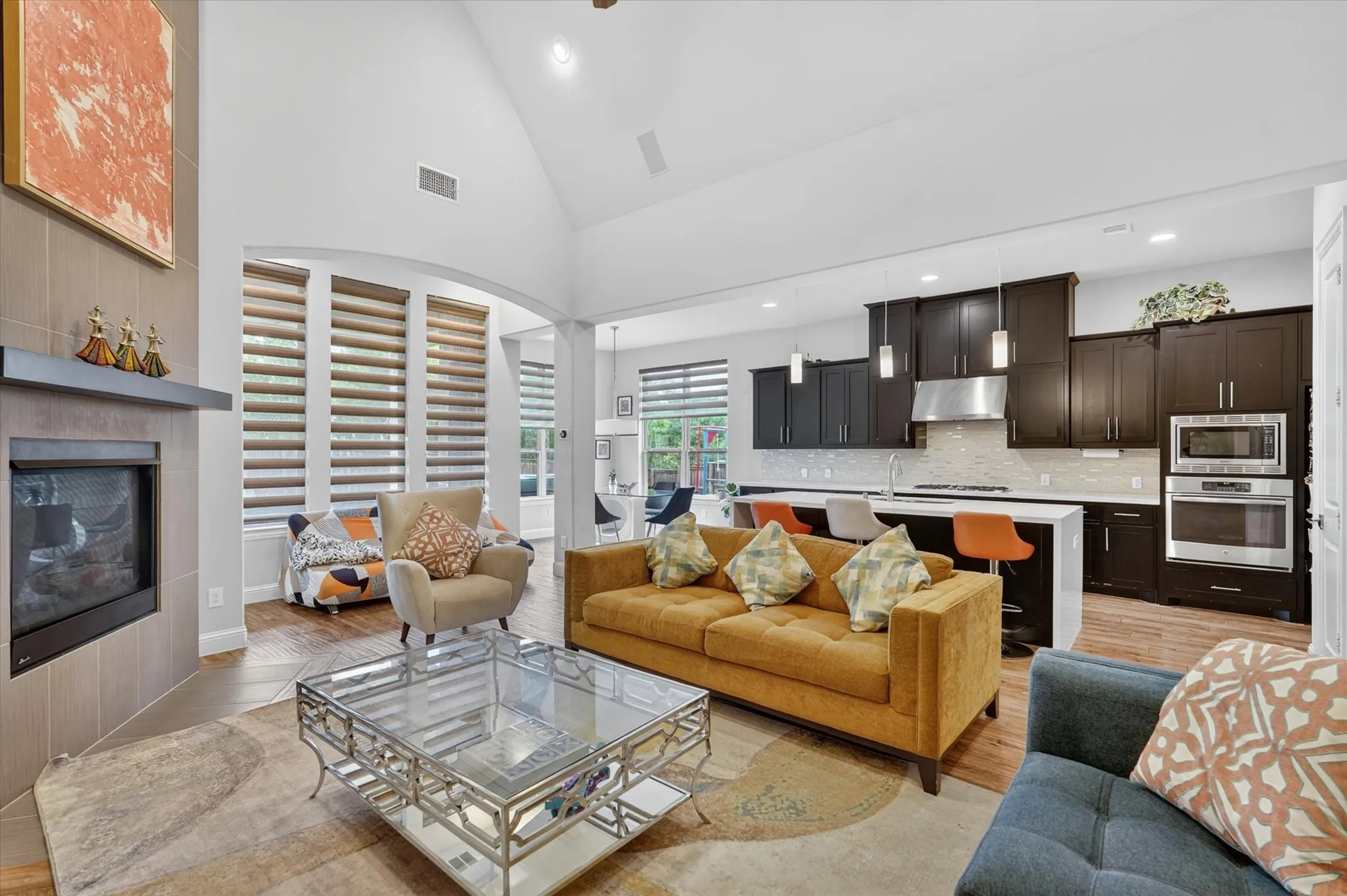 Single Family Residence For Sale in Dallas County , 7359 Clementine Drive, Irving, Texas 75063, 4 Bedroom, 4 Bathroom, 2 Garage spaces, 3,485 Sqft, built in 2015, mls#21330875, Real Estate Agent in Irving, Homes For Sale in Dallas county, Homes For Sale in Irving, Realtor in Irving Texas, Real Estate Brokerage Independent Realty Texas, Luminita Cordes Realtor