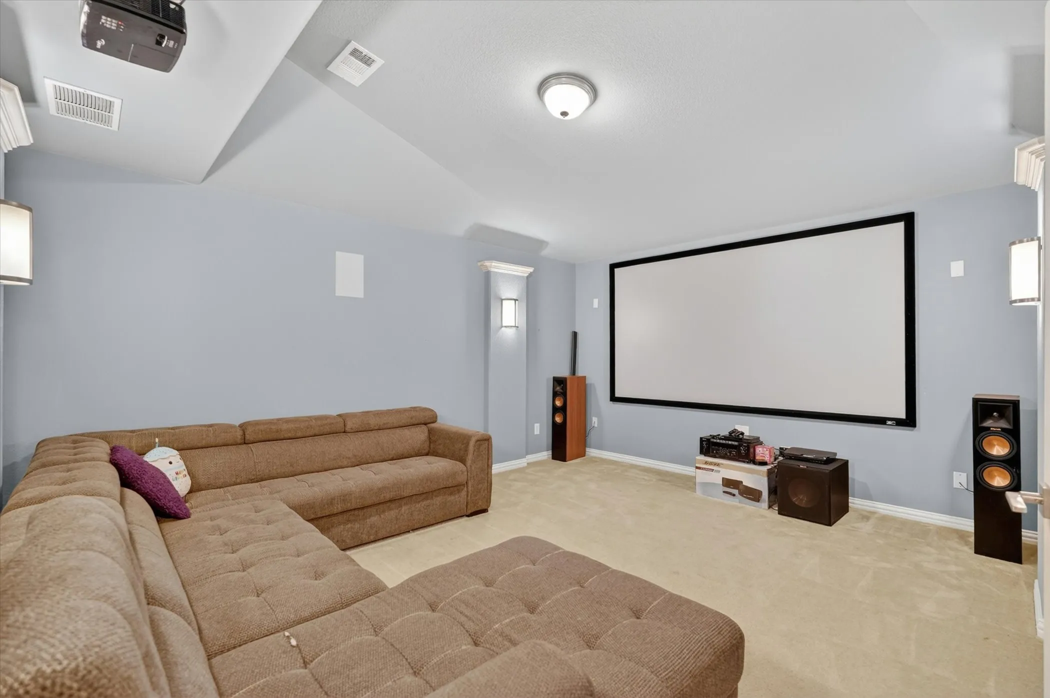 Single Family Residence For Sale in Dallas County , 7359 Clementine Drive, Irving, Texas 75063, 4 Bedroom, 4 Bathroom, 2 Garage spaces, 3,485 Sqft, built in 2015, mls#21330875, Real Estate Agent in Irving, Homes For Sale in Dallas county, Homes For Sale in Irving, Realtor in Irving Texas, Real Estate Brokerage Independent Realty Texas, Luminita Cordes Realtor