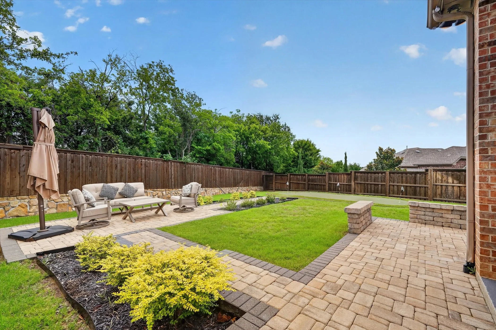 Single Family Residence For Sale in Dallas County , 7359 Clementine Drive, Irving, Texas 75063, 4 Bedroom, 4 Bathroom, 2 Garage spaces, 3,485 Sqft, built in 2015, mls#21330875, Real Estate Agent in Irving, Homes For Sale in Dallas county, Homes For Sale in Irving, Realtor in Irving Texas, Real Estate Brokerage Independent Realty Texas, Luminita Cordes Realtor