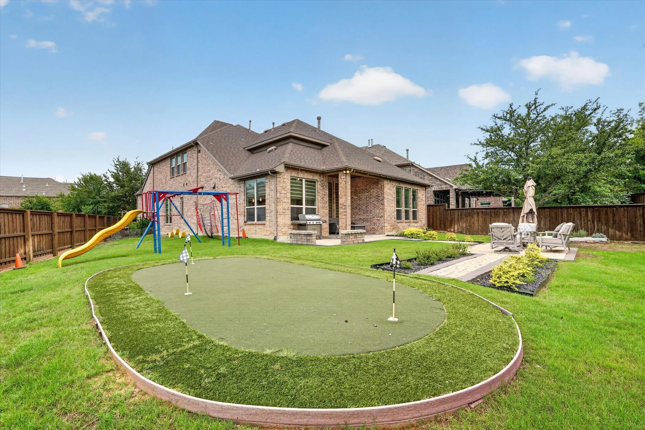 Single Family Residence For Sale in Dallas County , 7359 Clementine Drive, Irving, Texas 75063, 4 Bedroom, 4 Bathroom, 2 Garage spaces, 3,485 Sqft, built in 2015, mls#21330875, Real Estate Agent in Irving, Homes For Sale in Dallas county, Homes For Sale in Irving, Realtor in Irving Texas, Real Estate Brokerage Independent Realty Texas, Luminita Cordes Realtor