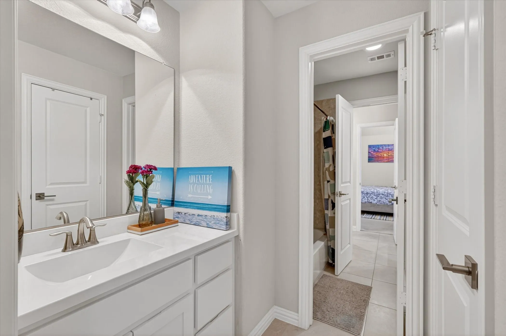 Single Family Residence For Sale in Dallas County , 7359 Clementine Drive, Irving, Texas 75063, 4 Bedroom, 4 Bathroom, 2 Garage spaces, 3,485 Sqft, built in 2015, mls#21330875, Real Estate Agent in Irving, Homes For Sale in Dallas county, Homes For Sale in Irving, Realtor in Irving Texas, Real Estate Brokerage Independent Realty Texas, Luminita Cordes Realtor