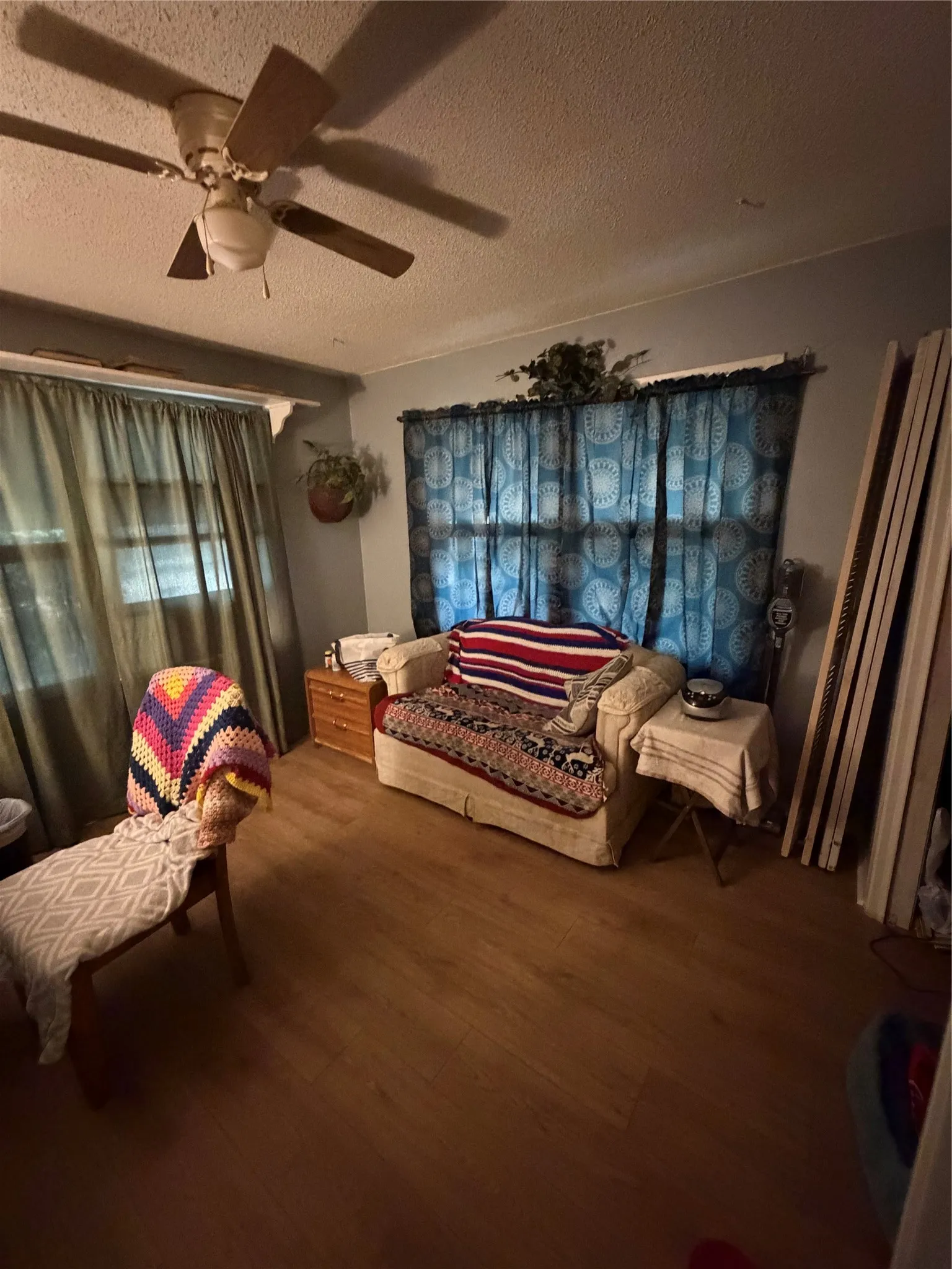 Single Family Residence For Sale in Tarrant County , 4812 Matar Street, Haltom City, Texas 76117, 3 Bedrooms, 1 Bathroom, 1 Garage spaces, 1,178 Sqft, built in 1956, Price $230,000, mls#21335981, Real Estate Agent in Haltom City, Homes For Sale in Tarrant county, Homes For Sale in Haltom City, Realtor in Haltom City Texas, Real Estate Brokerage Independent Realty Texas, Luminita Cordes Realtor