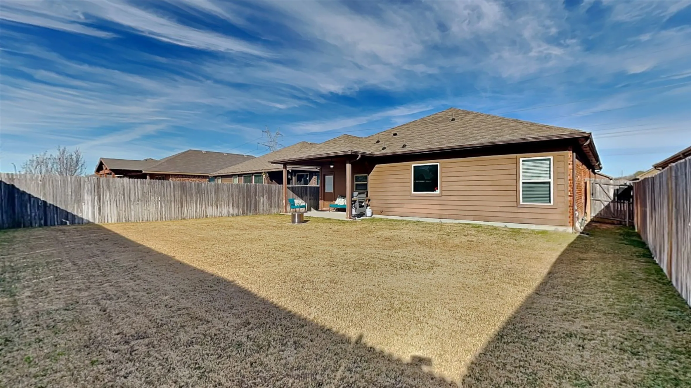 Single Family Residence For Sale in Tarrant County , 1120 Sierra Blanca Drive, Fort Worth, Texas 76028, 3 Bedroom, 2 Bathroom, 2 Garage spaces, 1,748 Sqft, built in 2015, mls#21335748, Real Estate Agent in Fort Worth, Homes For Sale in Tarrant county, Homes For Sale in Fort Worth, Realtor in Fort Worth Texas, Real Estate Brokerage Independent Realty Texas, Luminita Cordes Realtor