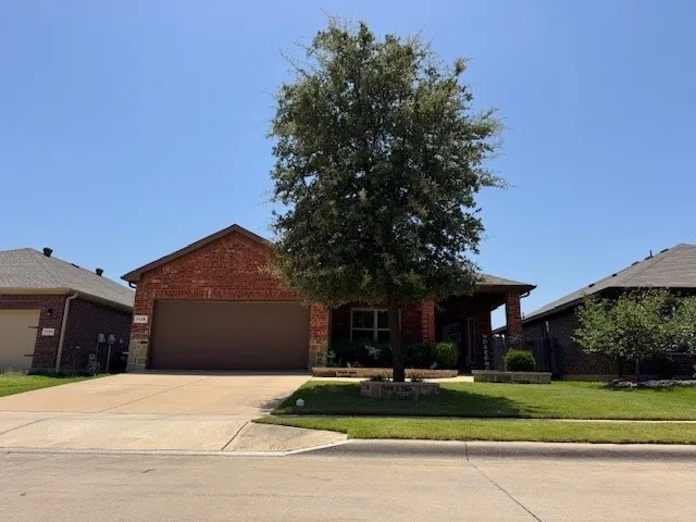 Single Family Residence For Sale in Tarrant County , 1120 Sierra Blanca Drive, Fort Worth, Texas 76028, 3 Bedroom, 2 Bathroom, 2 Garage spaces, 1,748 Sqft, built in 2015, mls#21335748, Real Estate Agent in Fort Worth, Homes For Sale in Tarrant county, Homes For Sale in Fort Worth, Realtor in Fort Worth Texas, Real Estate Brokerage Independent Realty Texas, Luminita Cordes Realtor