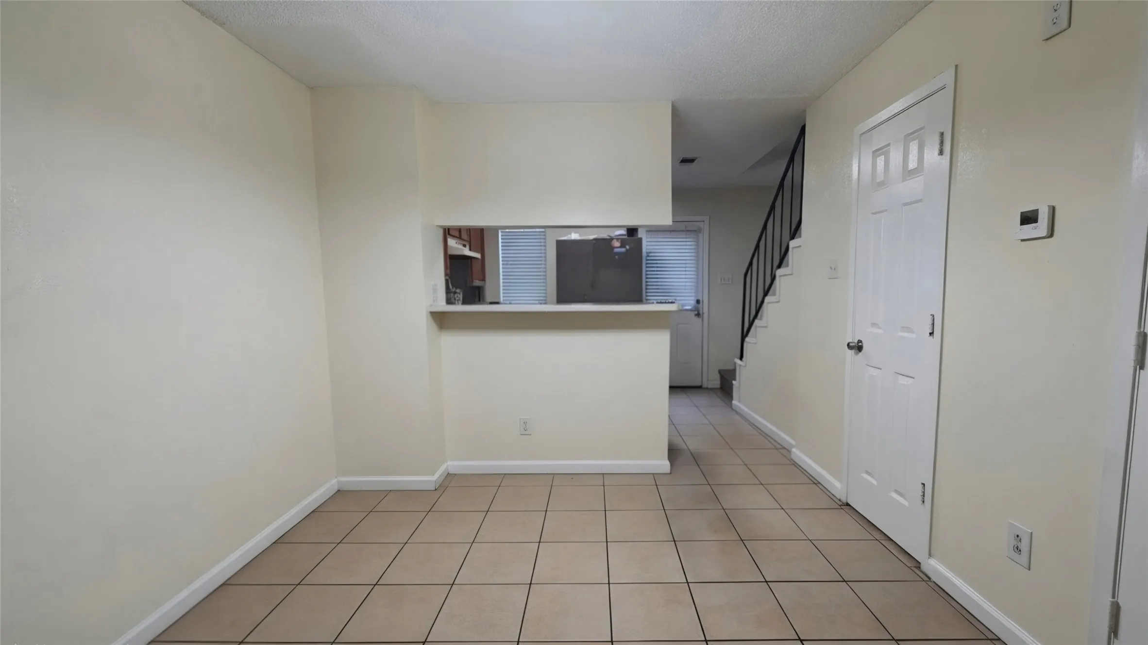 Condominium For Sale in Dallas County , 625 Carriagehouse Lane 3G, Garland, Texas 75040, 2 Bedroom, 2 Bathroom, Garage spaces, 916 Sqft, built in 1984, mls#21332334, Real Estate Agent in Garland, Homes For Sale in Dallas county, Homes For Sale in Garland, Realtor in Garland Texas, Real Estate Brokerage Independent Realty Texas, Luminita Cordes Realtor