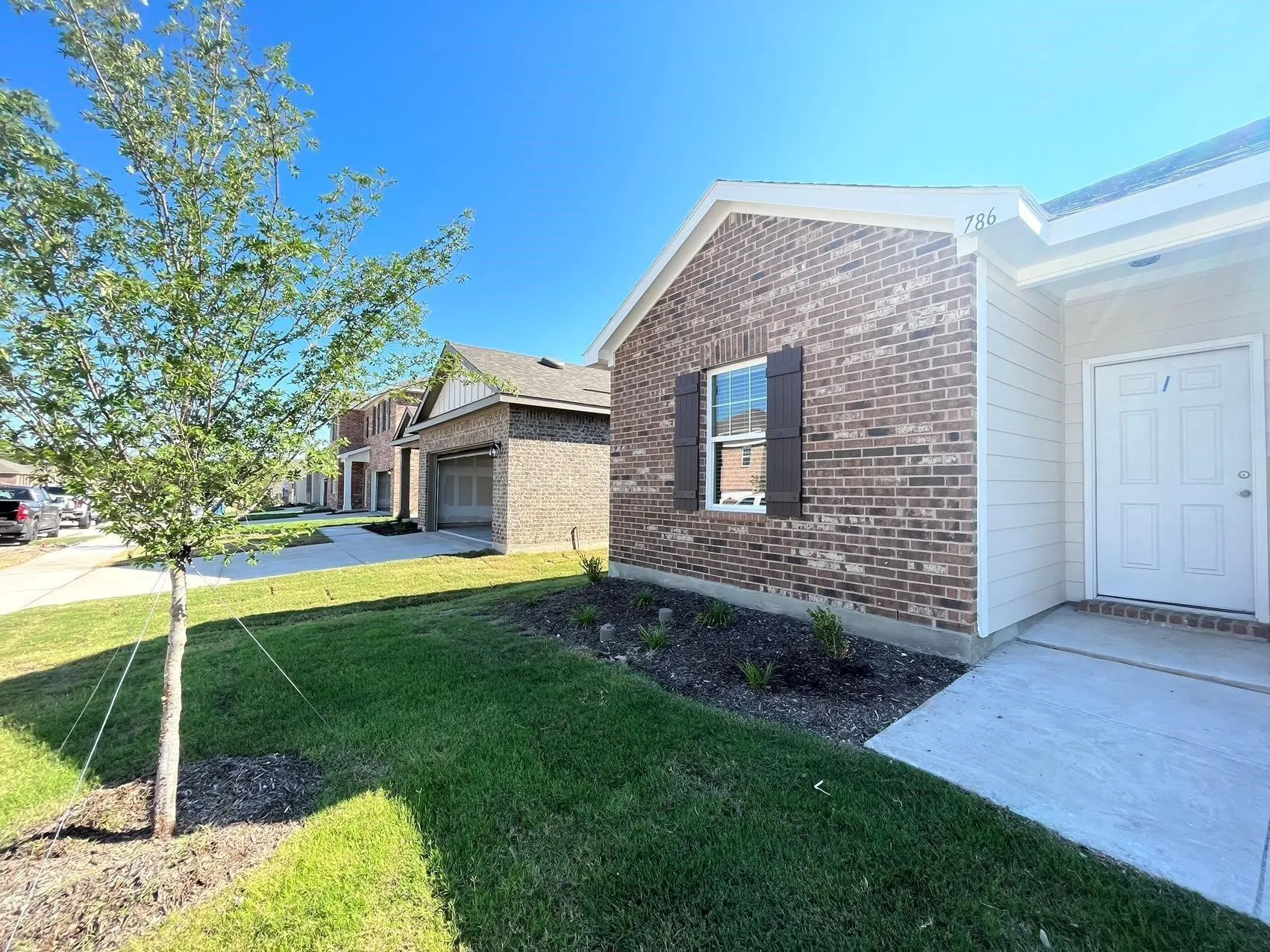 Single Family Residence For Rent in Collin County , 786 Yorkshire Drive, Lavon, Texas 75166, 3 Bedroom, 2 Bathroom, 2 Garage spaces, 1,589 Sqft, built in 2022, Price $1,900, mls#21320824, Real Estate Agent in Lavon, Homes For Rent in Collin county, Homes For Rent in Lavon, Realtor in Lavon Texas, Real Estate Brokerage Independent Realty Texas, Luminita Cordes Realtor
