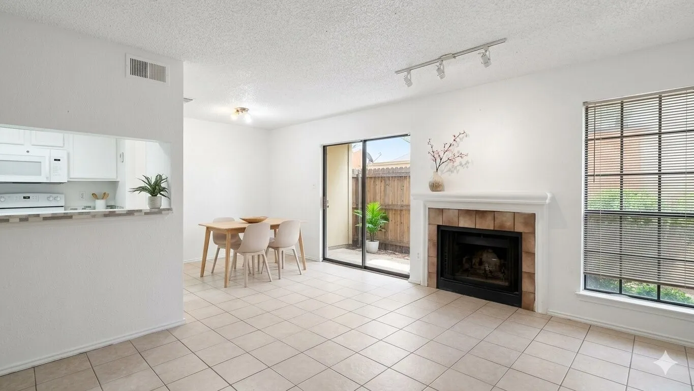 Condominium For Sale in Dallas County , 11311 Audelia Road 256, Dallas, Texas 75243, 2 Bedroom, 2 Bathroom, Garage spaces, 935 Sqft, built in 1982, mls#21333606, Real Estate Agent in Dallas, Homes For Sale in Dallas county, Homes For Sale in Dallas, Realtor in Dallas Texas, Real Estate Brokerage Independent Realty Texas, Luminita Cordes Realtor