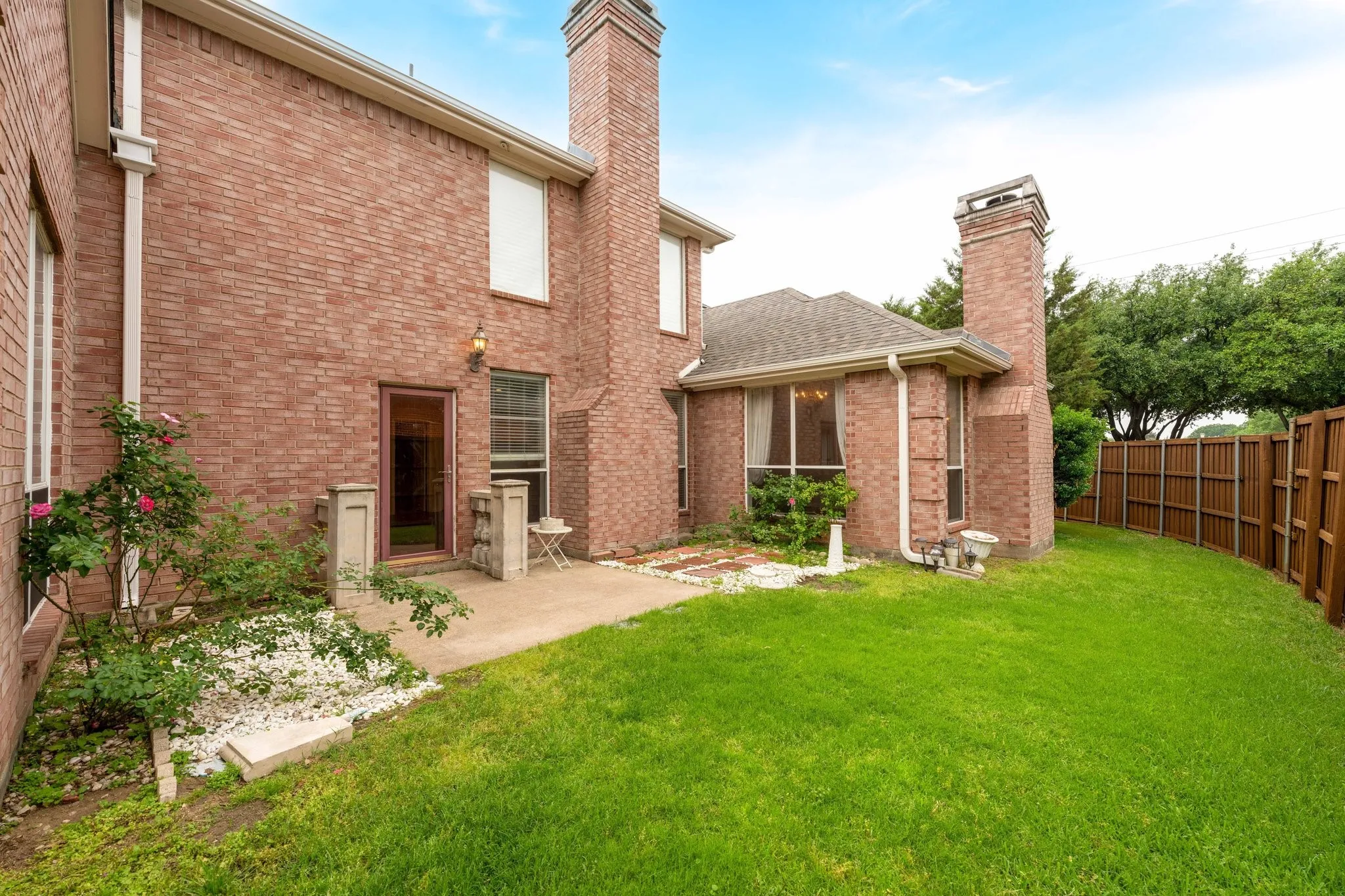 Single Family Residence For Rent in Collin County , 3413 Westway Court, Plano, Texas 75093, 3 Bedroom, 3 Bathroom, 2 Garage spaces, 2,732 Sqft, built in 1997, mls#21334371, Real Estate Agent in Plano, Homes For Rent in Collin county, Homes For Rent in Plano, Realtor in Plano Texas, Real Estate Brokerage Independent Realty Texas, Luminita Cordes Realtor
