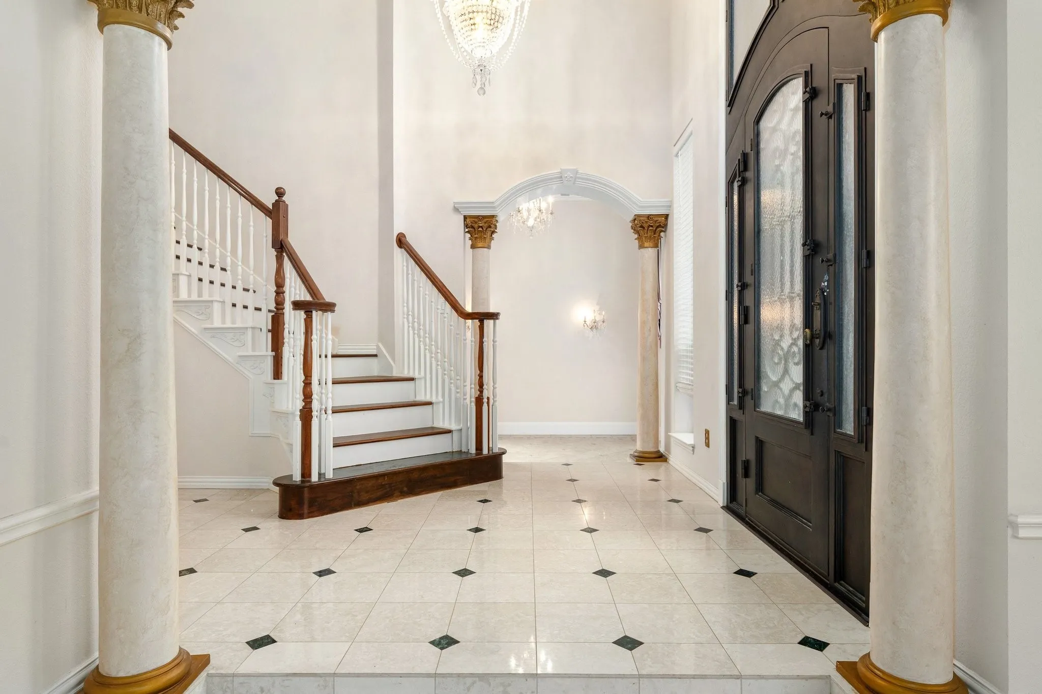 Single Family Residence For Rent in Collin County , 3413 Westway Court, Plano, Texas 75093, 3 Bedroom, 3 Bathroom, 2 Garage spaces, 2,732 Sqft, built in 1997, mls#21334371, Real Estate Agent in Plano, Homes For Rent in Collin county, Homes For Rent in Plano, Realtor in Plano Texas, Real Estate Brokerage Independent Realty Texas, Luminita Cordes Realtor