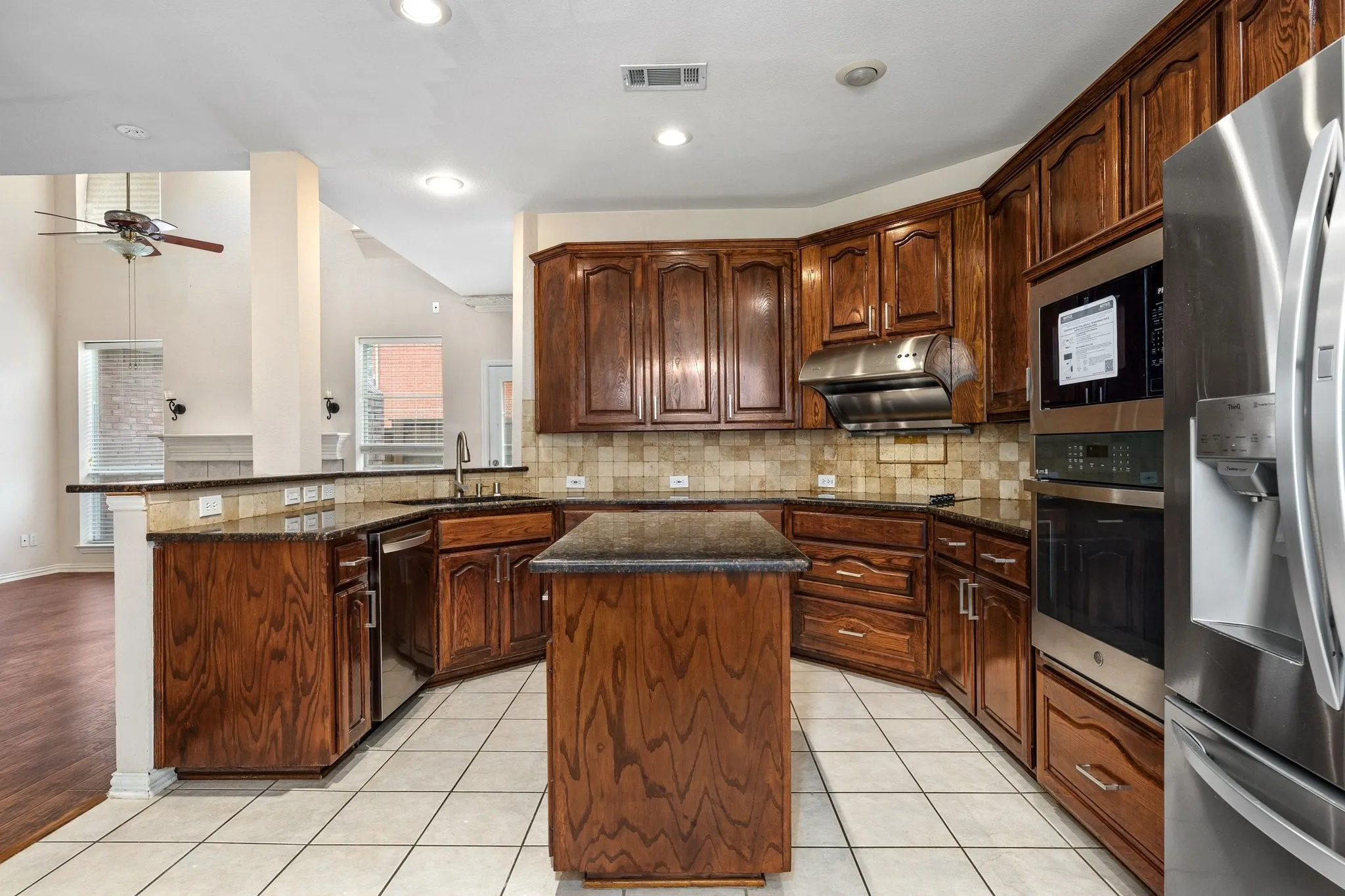 Single Family Residence For Rent in Collin County , 3413 Westway Court, Plano, Texas 75093, 3 Bedroom, 3 Bathroom, 2 Garage spaces, 2,732 Sqft, built in 1997, mls#21334371, Real Estate Agent in Plano, Homes For Rent in Collin county, Homes For Rent in Plano, Realtor in Plano Texas, Real Estate Brokerage Independent Realty Texas, Luminita Cordes Realtor