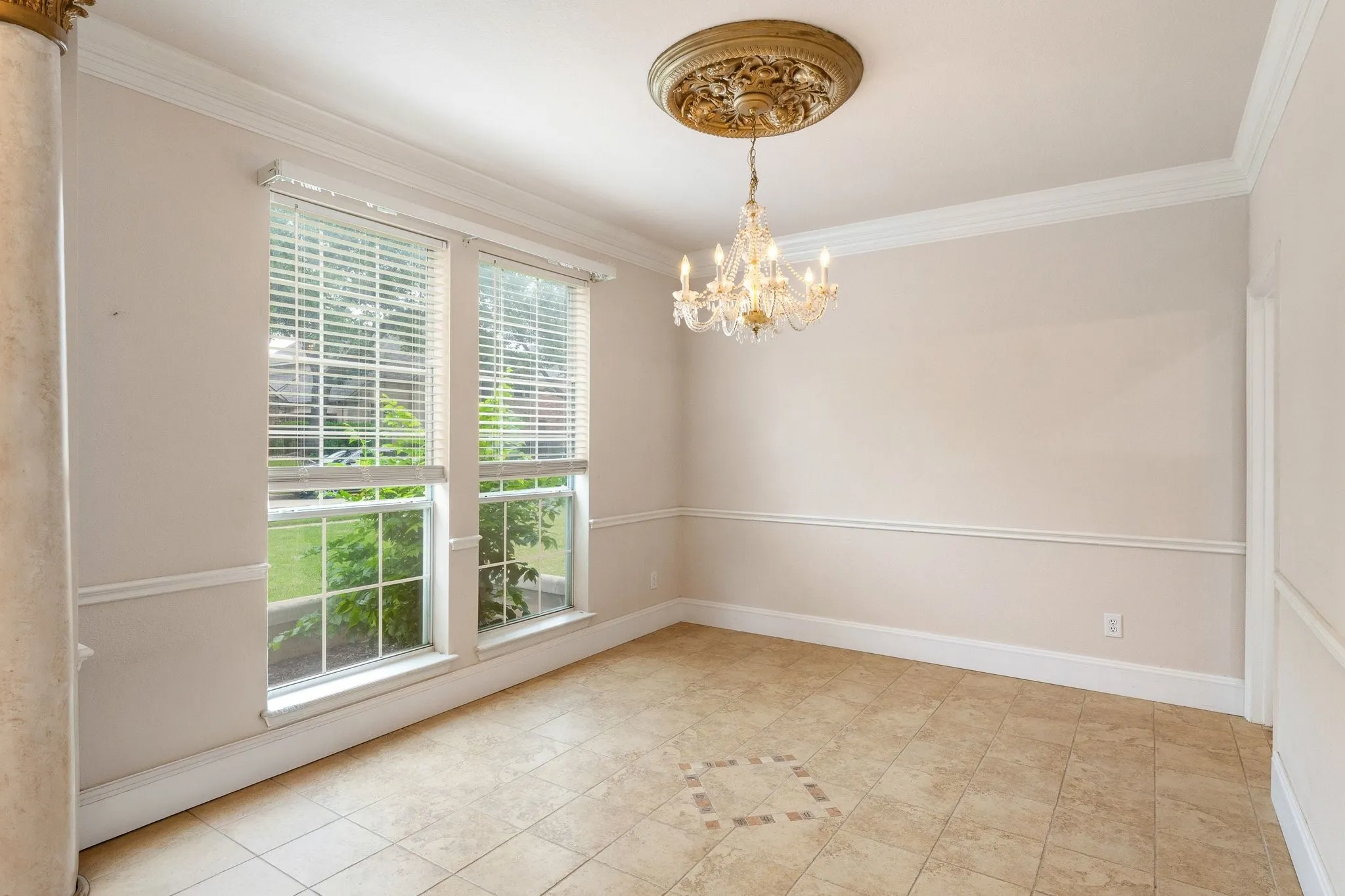 Single Family Residence For Rent in Collin County , 3413 Westway Court, Plano, Texas 75093, 3 Bedroom, 3 Bathroom, 2 Garage spaces, 2,732 Sqft, built in 1997, mls#21334371, Real Estate Agent in Plano, Homes For Rent in Collin county, Homes For Rent in Plano, Realtor in Plano Texas, Real Estate Brokerage Independent Realty Texas, Luminita Cordes Realtor