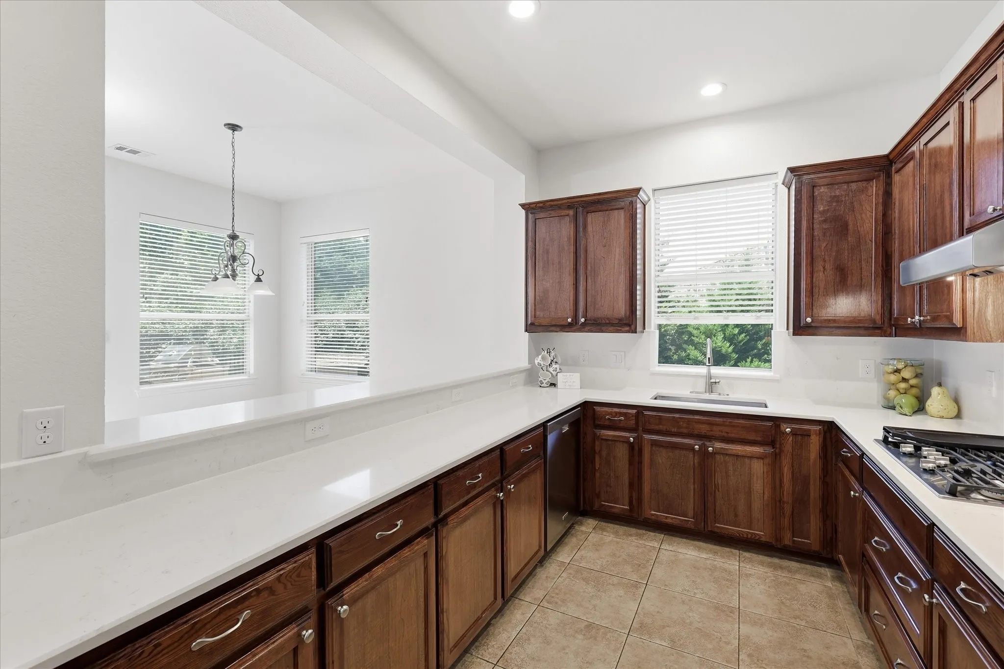 open to breakfast area