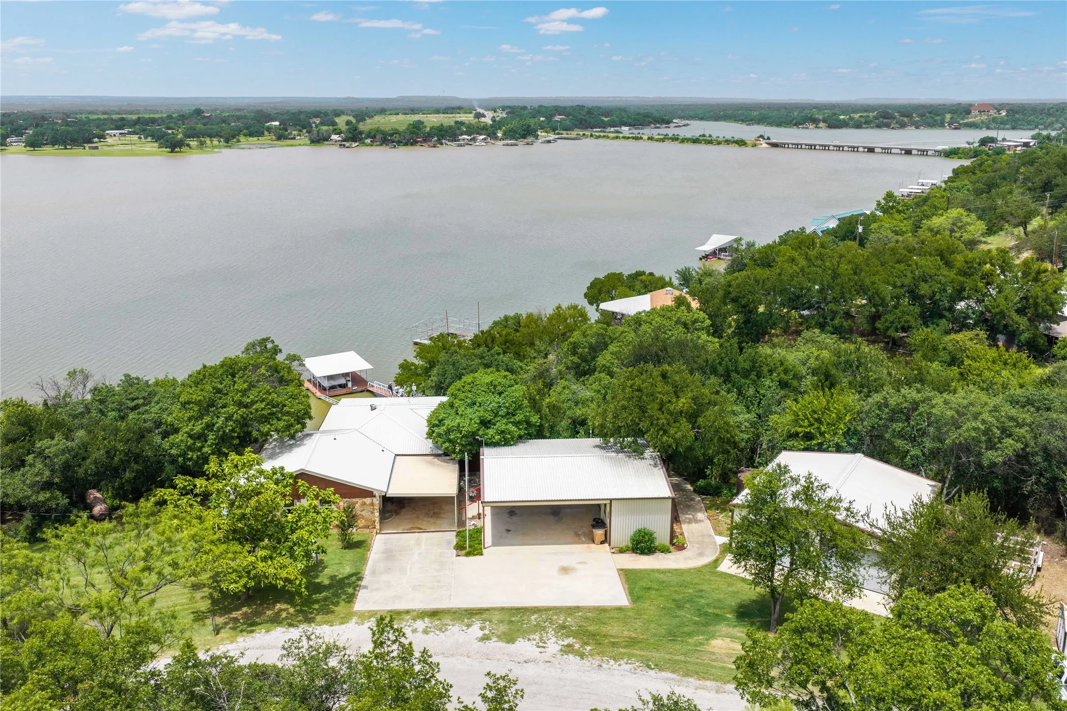 Single Family Residence For Sale in Brown County , 6976 Shamrock Drive, Brownwood, Texas 76801, 3 Bedroom, 2 Bathroom, 2 Garage spaces, 2,245 Sqft, built in 0, mls#21335417, Real Estate Agent in Brownwood, Homes For Sale in Brown county, Homes For Sale in Brownwood, Realtor in Brownwood Texas, Real Estate Brokerage Independent Realty Texas, Luminita Cordes Realtor