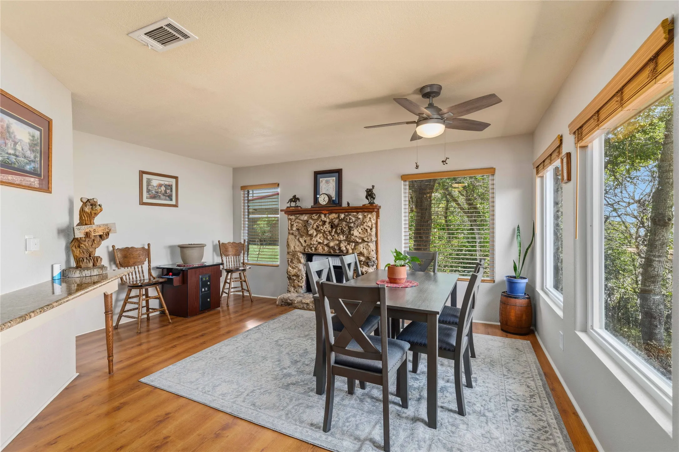 Single Family Residence For Sale in Brown County , 6976 Shamrock Drive, Brownwood, Texas 76801, 3 Bedroom, 2 Bathroom, 2 Garage spaces, 2,245 Sqft, built in 0, mls#21335417, Real Estate Agent in Brownwood, Homes For Sale in Brown county, Homes For Sale in Brownwood, Realtor in Brownwood Texas, Real Estate Brokerage Independent Realty Texas, Luminita Cordes Realtor