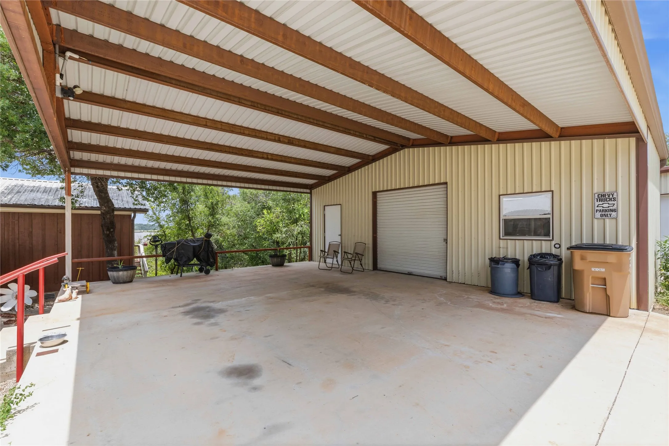Single Family Residence For Sale in Brown County , 6976 Shamrock Drive, Brownwood, Texas 76801, 3 Bedroom, 2 Bathroom, 2 Garage spaces, 2,245 Sqft, built in 0, mls#21335417, Real Estate Agent in Brownwood, Homes For Sale in Brown county, Homes For Sale in Brownwood, Realtor in Brownwood Texas, Real Estate Brokerage Independent Realty Texas, Luminita Cordes Realtor