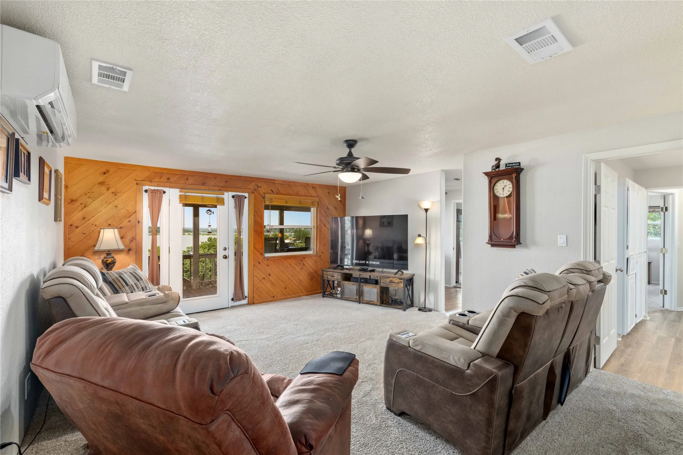 Single Family Residence For Sale in Brown County , 6976 Shamrock Drive, Brownwood, Texas 76801, 3 Bedroom, 2 Bathroom, 2 Garage spaces, 2,245 Sqft, built in 0, mls#21335417, Real Estate Agent in Brownwood, Homes For Sale in Brown county, Homes For Sale in Brownwood, Realtor in Brownwood Texas, Real Estate Brokerage Independent Realty Texas, Luminita Cordes Realtor