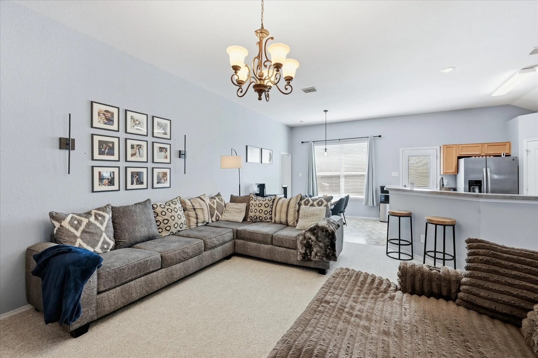 Single Family Residence For Sale in Wise County , 117 Hampton Court, Rhome, Texas 76078, 3 Bedroom, 2 Bathroom, 2 Garage spaces, 1,614 Sqft, built in 2006, mls#21336018, Real Estate Agent in Rhome, Homes For Sale in Wise county, Homes For Sale in Rhome, Realtor in Rhome Texas, Real Estate Brokerage Independent Realty Texas, Luminita Cordes Realtor