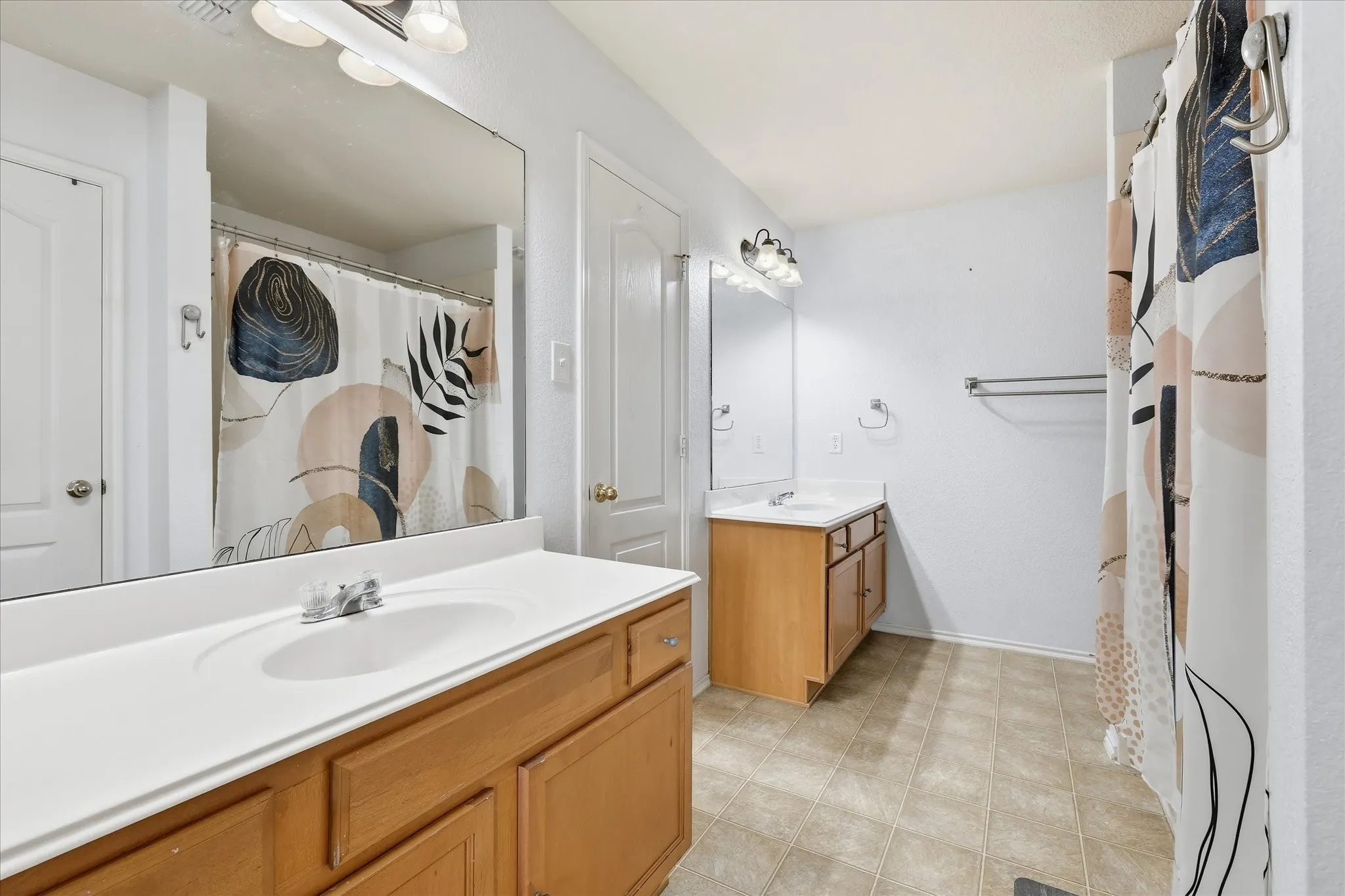 Single Family Residence For Sale in Wise County , 117 Hampton Court, Rhome, Texas 76078, 3 Bedroom, 2 Bathroom, 2 Garage spaces, 1,614 Sqft, built in 2006, mls#21336018, Real Estate Agent in Rhome, Homes For Sale in Wise county, Homes For Sale in Rhome, Realtor in Rhome Texas, Real Estate Brokerage Independent Realty Texas, Luminita Cordes Realtor