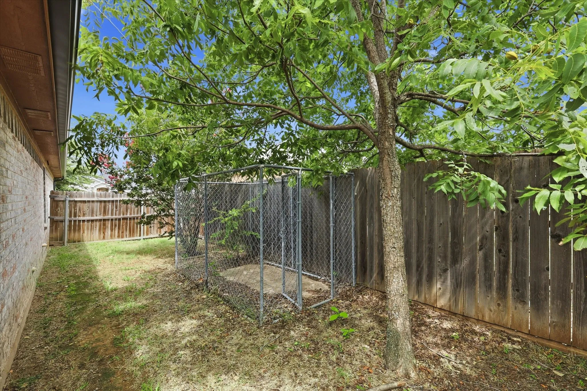 Single Family Residence For Sale in Wise County , 117 Hampton Court, Rhome, Texas 76078, 3 Bedroom, 2 Bathroom, 2 Garage spaces, 1,614 Sqft, built in 2006, mls#21336018, Real Estate Agent in Rhome, Homes For Sale in Wise county, Homes For Sale in Rhome, Realtor in Rhome Texas, Real Estate Brokerage Independent Realty Texas, Luminita Cordes Realtor