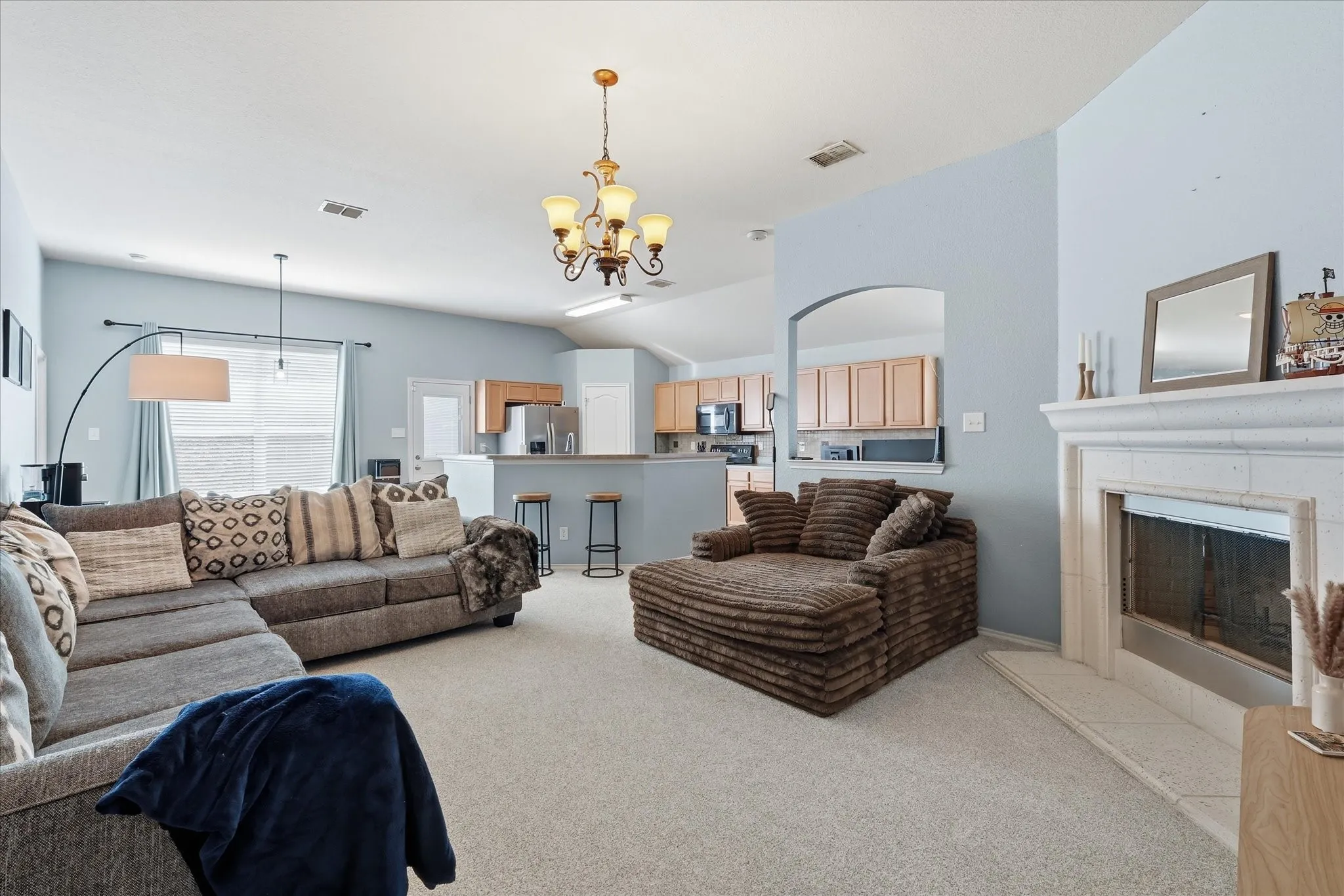 Single Family Residence For Sale in Wise County , 117 Hampton Court, Rhome, Texas 76078, 3 Bedroom, 2 Bathroom, 2 Garage spaces, 1,614 Sqft, built in 2006, mls#21336018, Real Estate Agent in Rhome, Homes For Sale in Wise county, Homes For Sale in Rhome, Realtor in Rhome Texas, Real Estate Brokerage Independent Realty Texas, Luminita Cordes Realtor