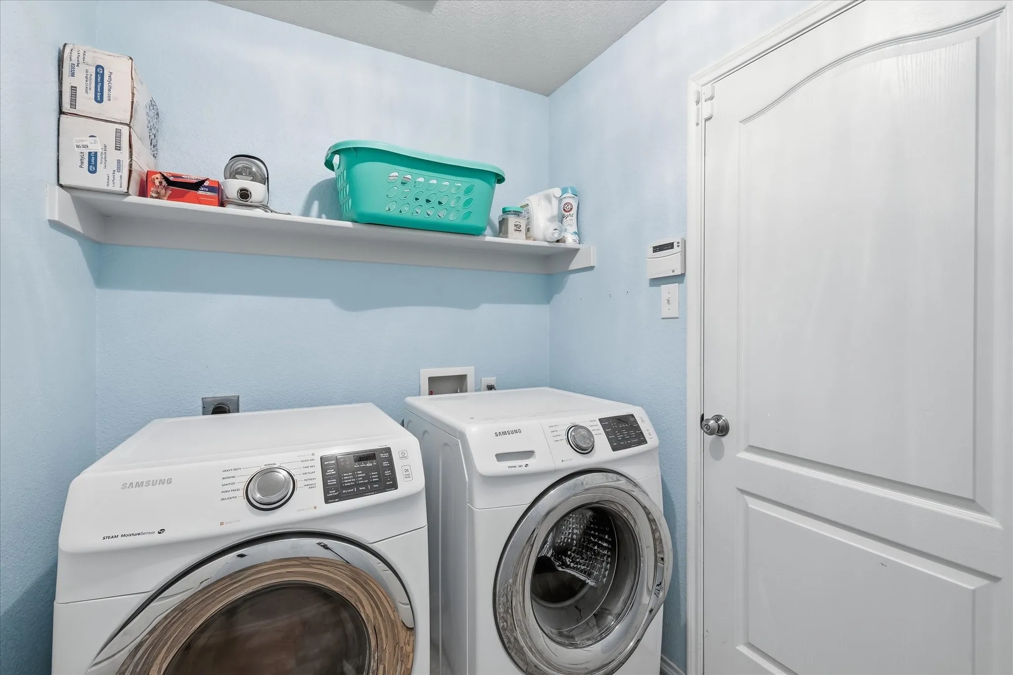 Single Family Residence For Sale in Wise County , 117 Hampton Court, Rhome, Texas 76078, 3 Bedroom, 2 Bathroom, 2 Garage spaces, 1,614 Sqft, built in 2006, mls#21336018, Real Estate Agent in Rhome, Homes For Sale in Wise county, Homes For Sale in Rhome, Realtor in Rhome Texas, Real Estate Brokerage Independent Realty Texas, Luminita Cordes Realtor