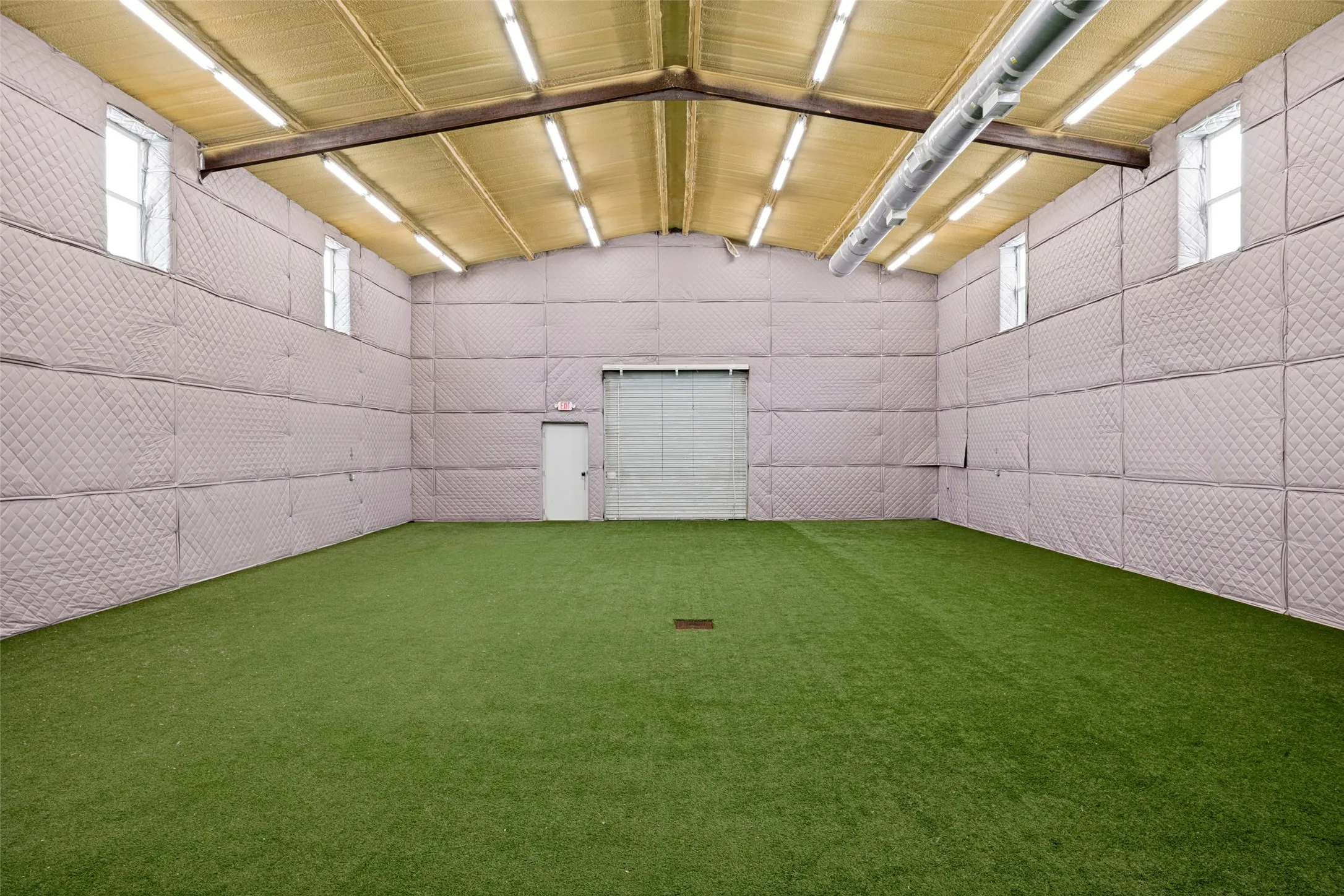 Kennel training area/workout for K-9s currently Full A/C with UV for purification.
