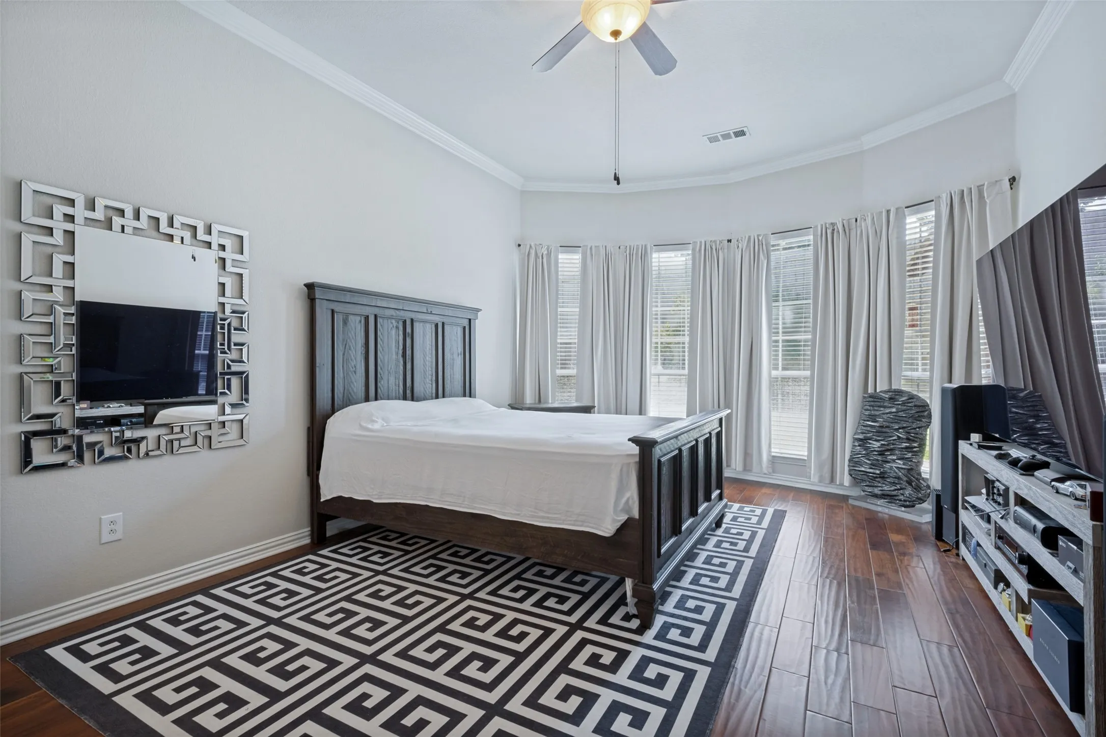 Single Family Residence For Sale in Denton County , 3613 Timothy Drive, Flower Mound, Texas 75022, 3 Bedroom, 2 Bathroom, 2 Garage spaces, 2,127 Sqft, built in 2002, mls#21336027, Real Estate Agent in Flower Mound, Homes For Sale in Denton county, Homes For Sale in Flower Mound, Realtor in Flower Mound Texas, Real Estate Brokerage Independent Realty Texas, Luminita Cordes Realtor
