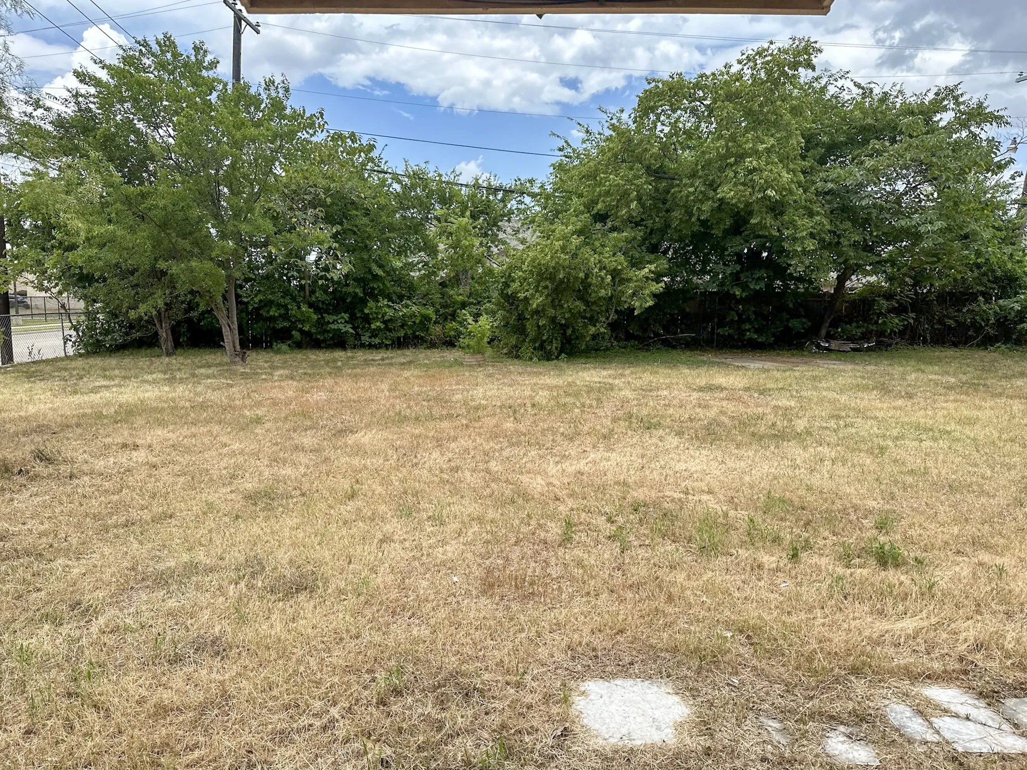 Single Family Residence For Rent in Tarrant County , 701 Tanglewood Drive, Hurst, Texas 76053, 3 Bedroom, 2 Bathroom, Garage spaces, 1,410 Sqft, built in 1965, mls#21333668, Real Estate Agent in Hurst, Homes For Rent in Tarrant county, Homes For Rent in Hurst, Realtor in Hurst Texas, Real Estate Brokerage Independent Realty Texas, Luminita Cordes Realtor