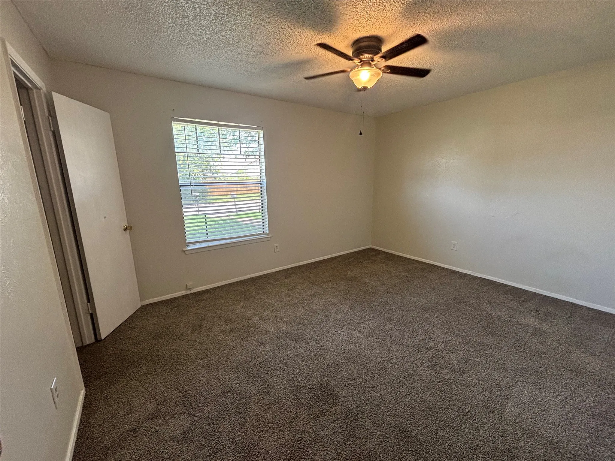 Duplex For Rent in Tarrant County , 1008 Poplar Street 1008, Benbrook, Texas 76126, 2 Bedroom, 2 Bathroom, Garage spaces, 1,300 Sqft, built in 1979, mls#21326037, Real Estate Agent in Benbrook, Homes For Rent in Tarrant county, Homes For Rent in Benbrook, Realtor in Benbrook Texas, Real Estate Brokerage Independent Realty Texas, Luminita Cordes Realtor
