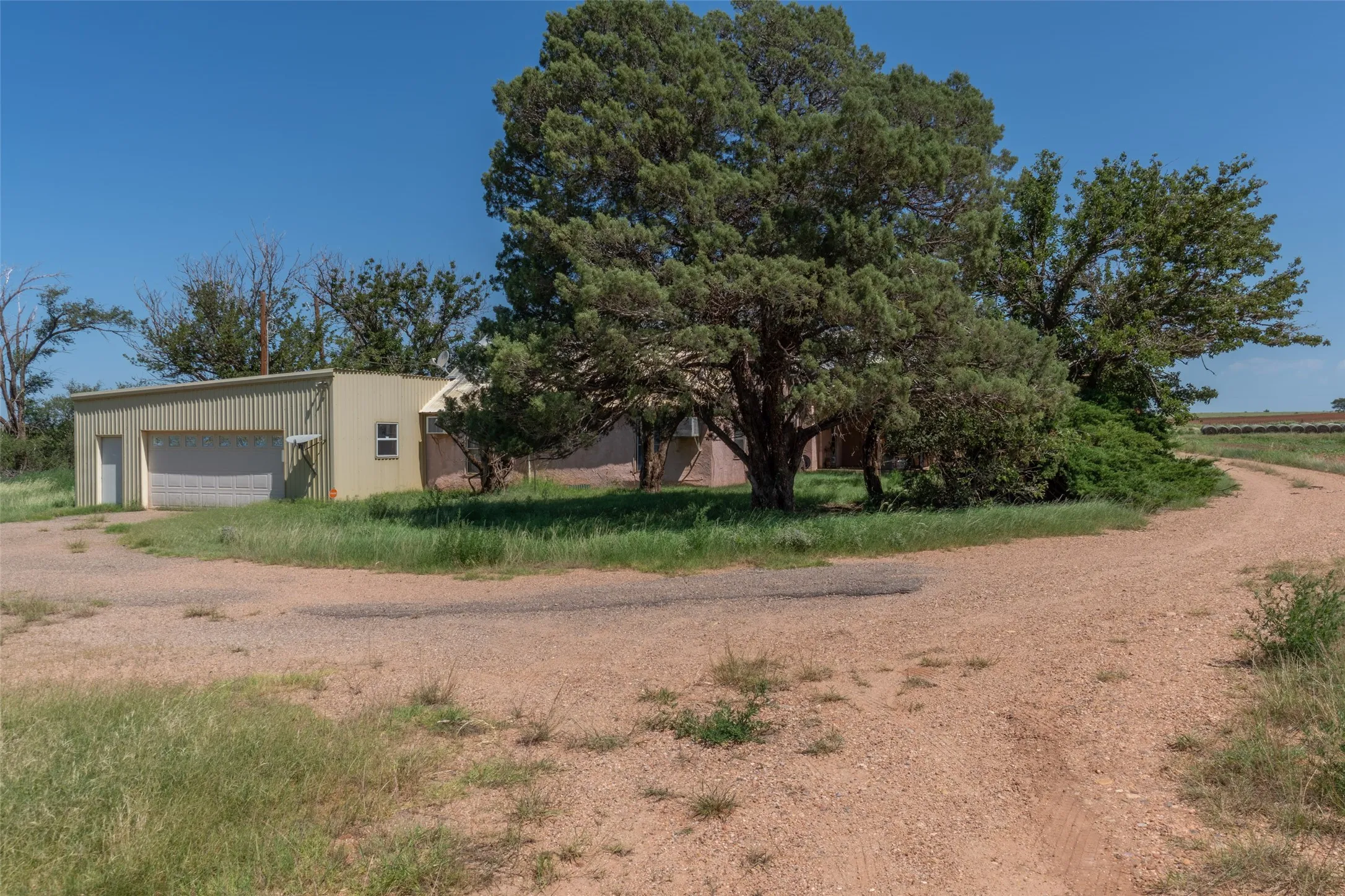 Ranch For Sale in Collingsworth County , 15400 County Road I, Wellington, Texas 79079, 0, 0, Garage spaces, 0 Sqft, built in 1930, mls#21335914, Real Estate Agent in Wellington, Homes For Sale in Collingsworth county, Homes For Sale in Wellington, Realtor in Wellington Texas, Real Estate Brokerage Independent Realty Texas, Luminita Cordes Realtor