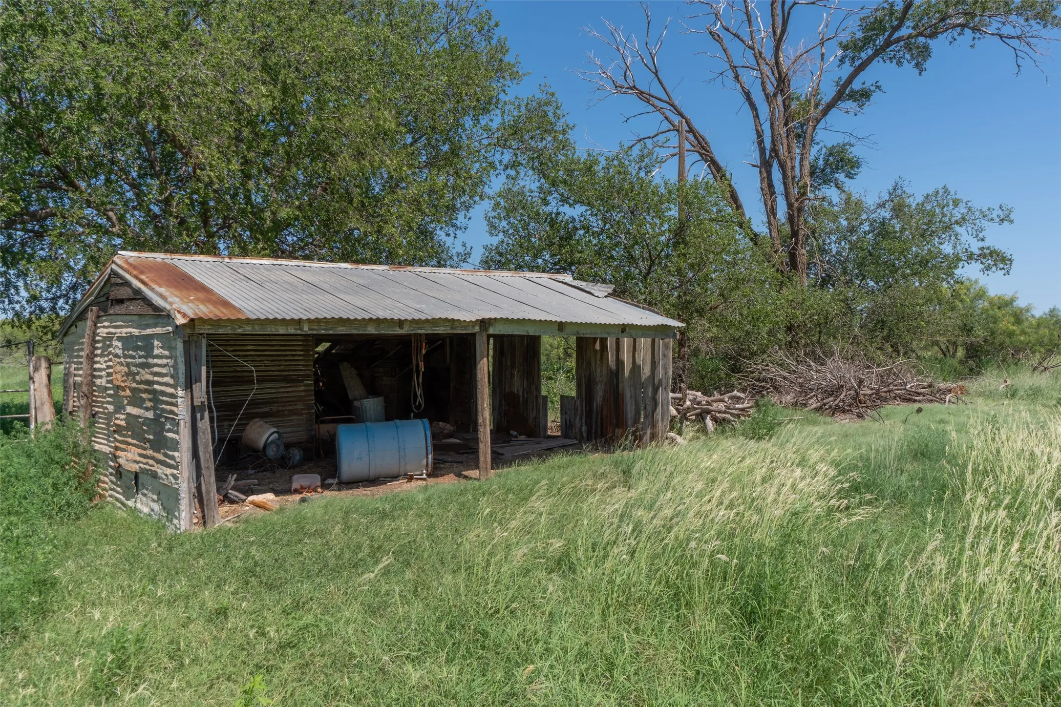 Ranch For Sale in Collingsworth County , 15400 County Road I, Wellington, Texas 79079, 0, 0, Garage spaces, 0 Sqft, built in 1930, mls#21335914, Real Estate Agent in Wellington, Homes For Sale in Collingsworth county, Homes For Sale in Wellington, Realtor in Wellington Texas, Real Estate Brokerage Independent Realty Texas, Luminita Cordes Realtor