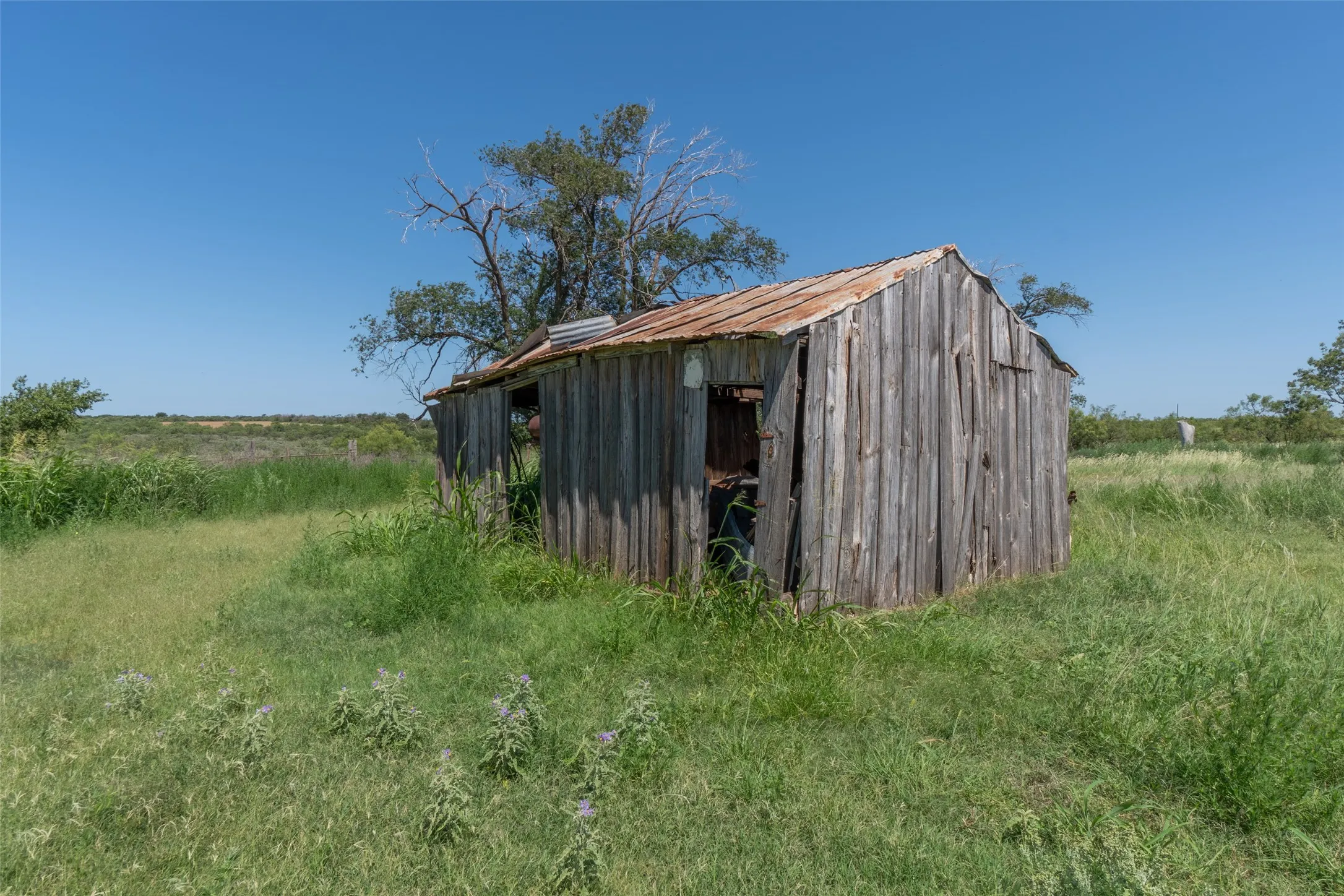 Ranch For Sale in Collingsworth County , 15400 County Road I, Wellington, Texas 79079, 0, 0, Garage spaces, 0 Sqft, built in 1930, mls#21335914, Real Estate Agent in Wellington, Homes For Sale in Collingsworth county, Homes For Sale in Wellington, Realtor in Wellington Texas, Real Estate Brokerage Independent Realty Texas, Luminita Cordes Realtor