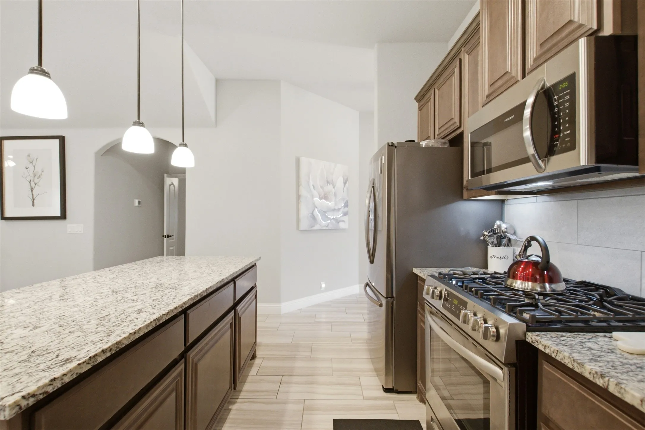Single Family Residence For Rent in Johnson County , 540 Ramon Street, Burleson, Texas 76028, 4 Bedroom, 2 Bathroom, 2 Garage spaces, 2,430 Sqft, built in 2022, Price $3,900, mls#21336055, Real Estate Agent in Burleson, Homes For Rent in Johnson county, Homes For Rent in Burleson, Realtor in Burleson Texas, Real Estate Brokerage Independent Realty Texas, Luminita Cordes Realtor