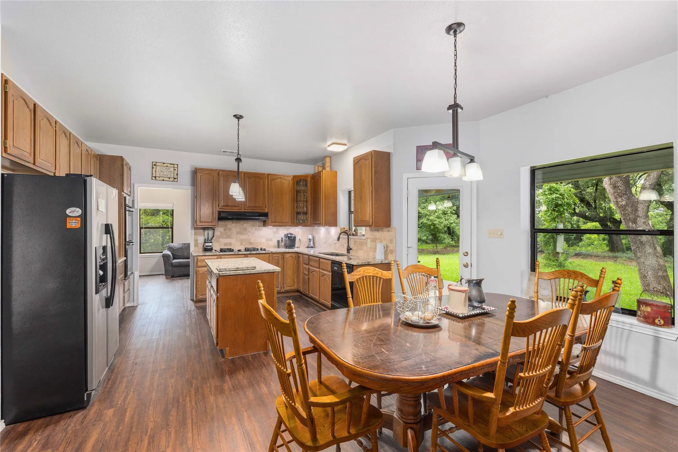 Farm For Sale in Coleman County , 5567 FM 2633, Santa Anna, Texas 76878, 4 Bedroom, 3 Bathroom, 4 Garage spaces, 2,611 Sqft, built in 1996, mls#21332572, Real Estate Agent in Santa Anna, Homes For Sale in Coleman county, Homes For Sale in Santa Anna, Realtor in Santa Anna Texas, Real Estate Brokerage Independent Realty Texas, Luminita Cordes Realtor