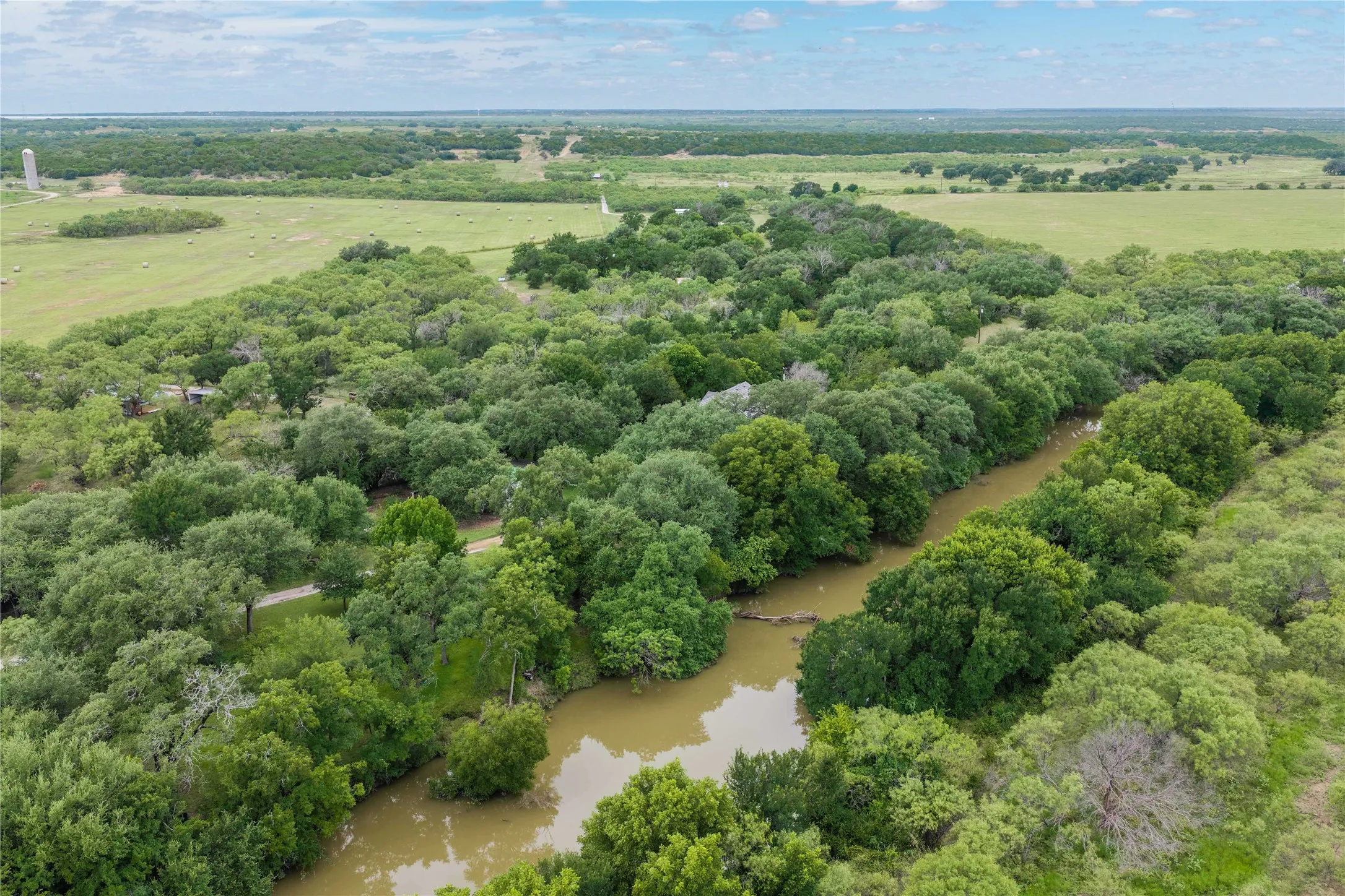 Farm For Sale in Coleman County , 5567 FM 2633, Santa Anna, Texas 76878, 4 Bedroom, 3 Bathroom, 4 Garage spaces, 2,611 Sqft, built in 1996, mls#21332572, Real Estate Agent in Santa Anna, Homes For Sale in Coleman county, Homes For Sale in Santa Anna, Realtor in Santa Anna Texas, Real Estate Brokerage Independent Realty Texas, Luminita Cordes Realtor