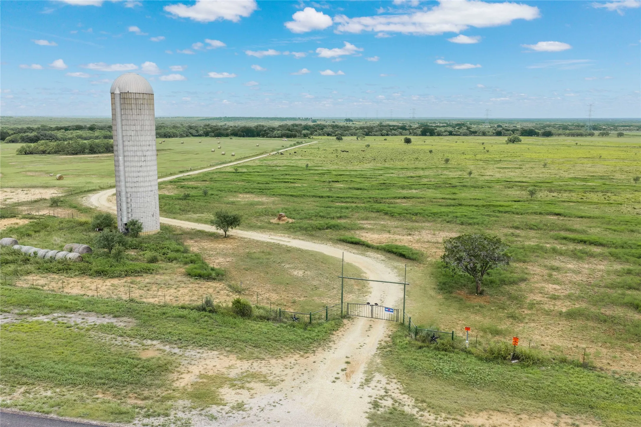 Entry off of FM 2633