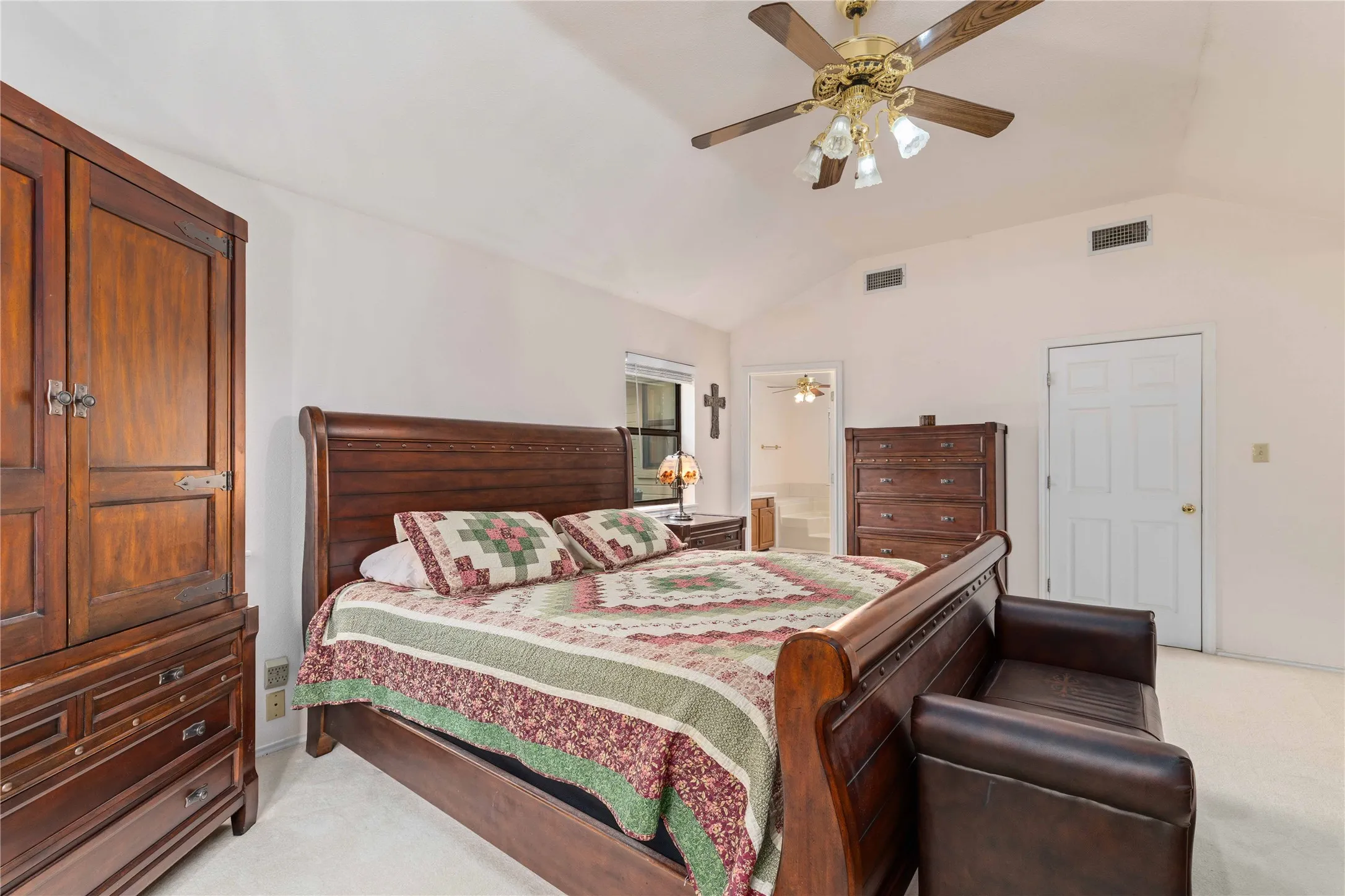 Farm For Sale in Coleman County , 5567 FM 2633, Santa Anna, Texas 76878, 4 Bedroom, 3 Bathroom, 4 Garage spaces, 2,611 Sqft, built in 1996, mls#21332572, Real Estate Agent in Santa Anna, Homes For Sale in Coleman county, Homes For Sale in Santa Anna, Realtor in Santa Anna Texas, Real Estate Brokerage Independent Realty Texas, Luminita Cordes Realtor