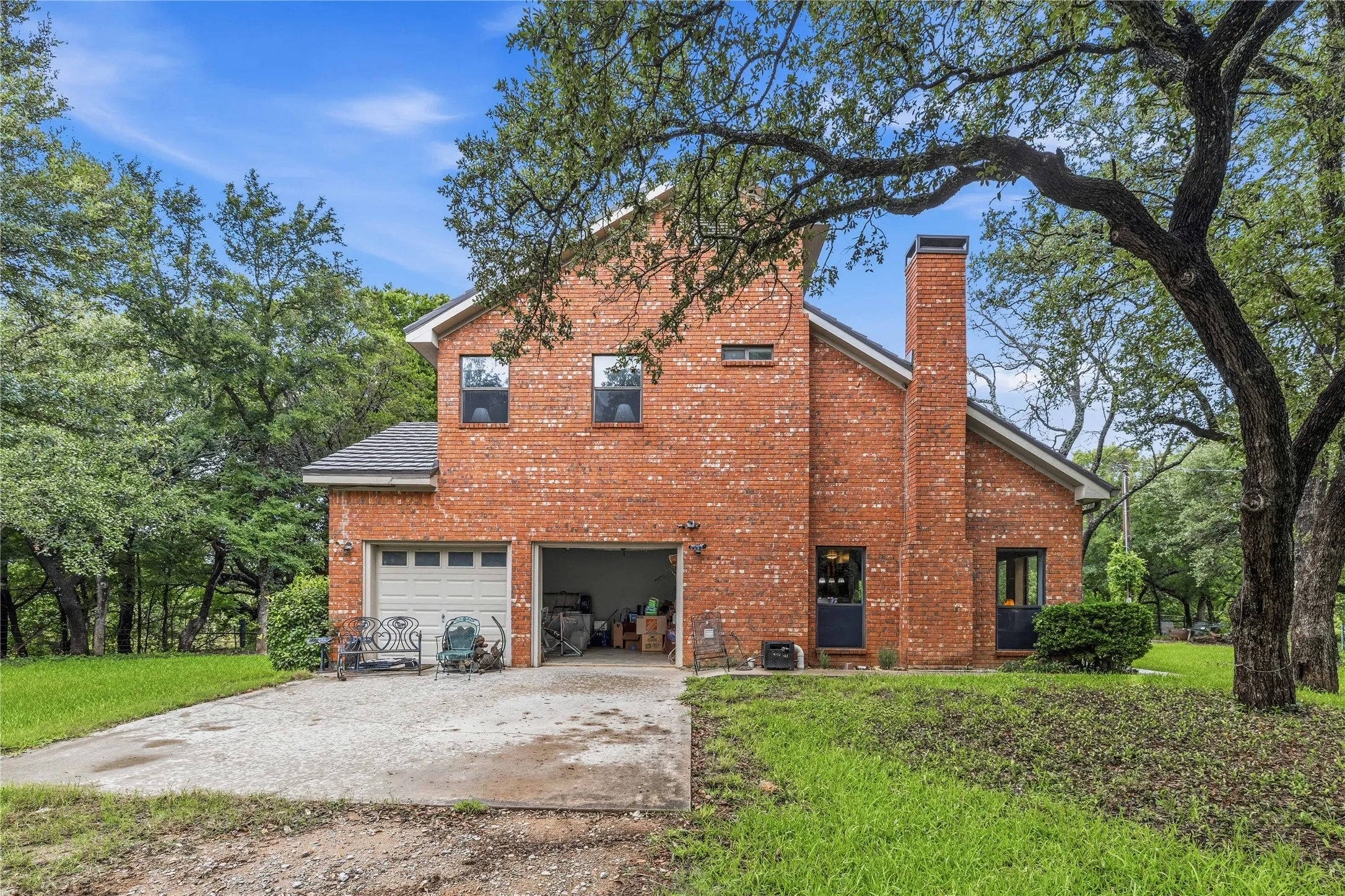 Farm For Sale in Coleman County , 5567 FM 2633, Santa Anna, Texas 76878, 4 Bedroom, 3 Bathroom, 4 Garage spaces, 2,611 Sqft, built in 1996, mls#21332572, Real Estate Agent in Santa Anna, Homes For Sale in Coleman county, Homes For Sale in Santa Anna, Realtor in Santa Anna Texas, Real Estate Brokerage Independent Realty Texas, Luminita Cordes Realtor