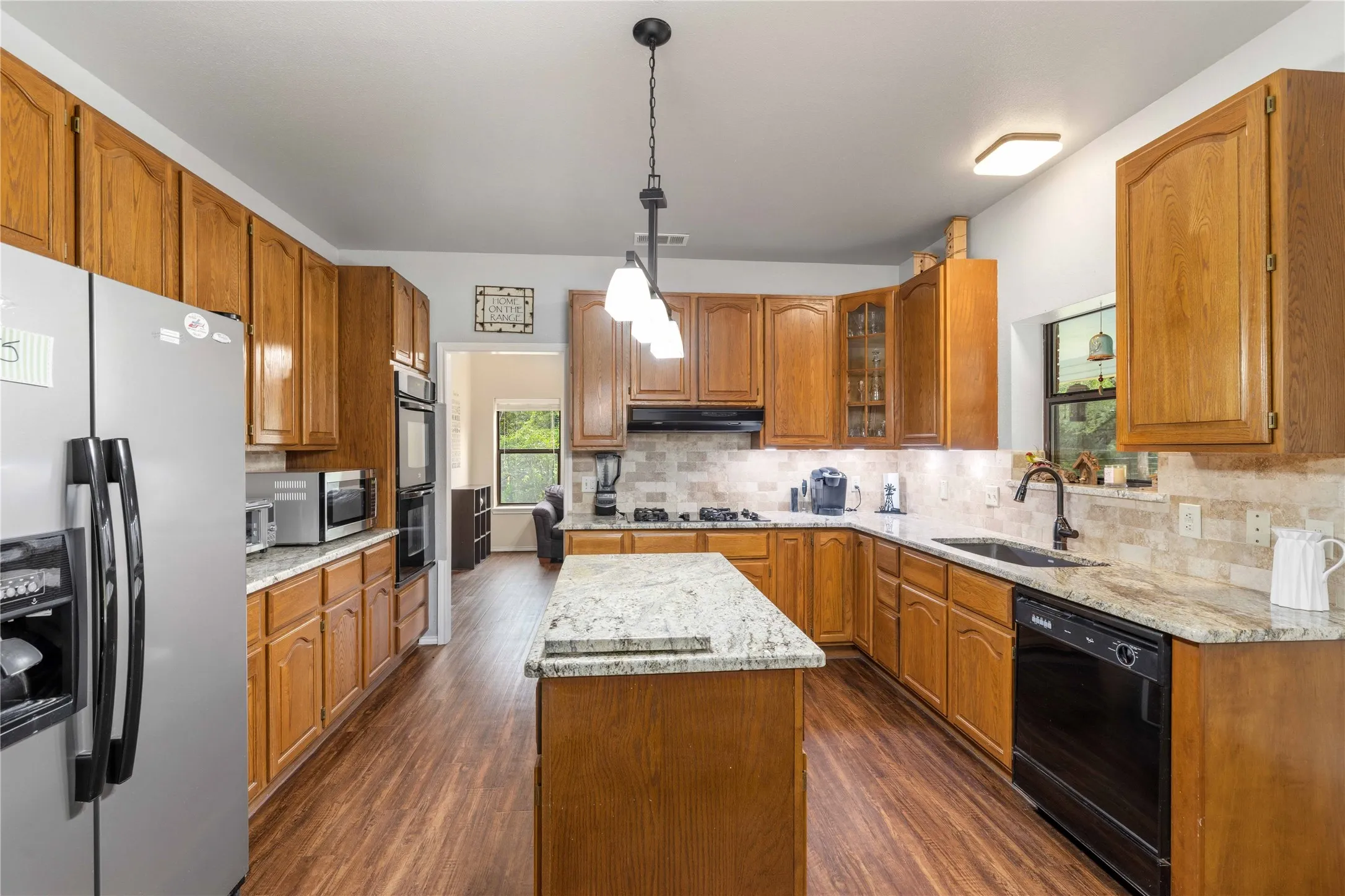 Farm For Sale in Coleman County , 5567 FM 2633, Santa Anna, Texas 76878, 4 Bedroom, 3 Bathroom, 4 Garage spaces, 2,611 Sqft, built in 1996, mls#21332572, Real Estate Agent in Santa Anna, Homes For Sale in Coleman county, Homes For Sale in Santa Anna, Realtor in Santa Anna Texas, Real Estate Brokerage Independent Realty Texas, Luminita Cordes Realtor