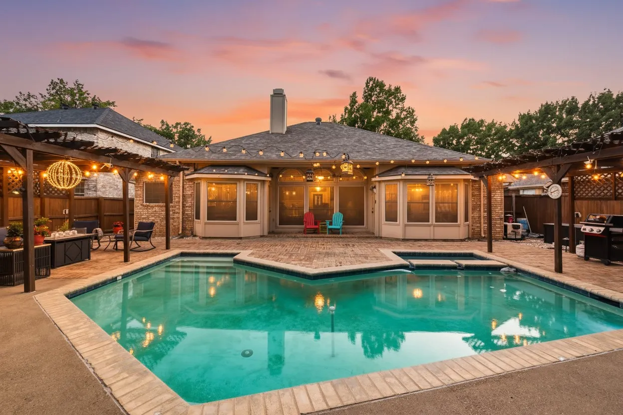 Single Family Residence For Sale in Denton County , 2916 Shadow Oak Court, Flower Mound, Texas 75028, 4 Bedroom, 2 Bathroom, 2 Garage spaces, 2,330 Sqft, built in 1991, mls#21318372, Real Estate Agent in Flower Mound, Homes For Sale in Denton county, Homes For Sale in Flower Mound, Realtor in Flower Mound Texas, Real Estate Brokerage Independent Realty Texas, Luminita Cordes Realtor