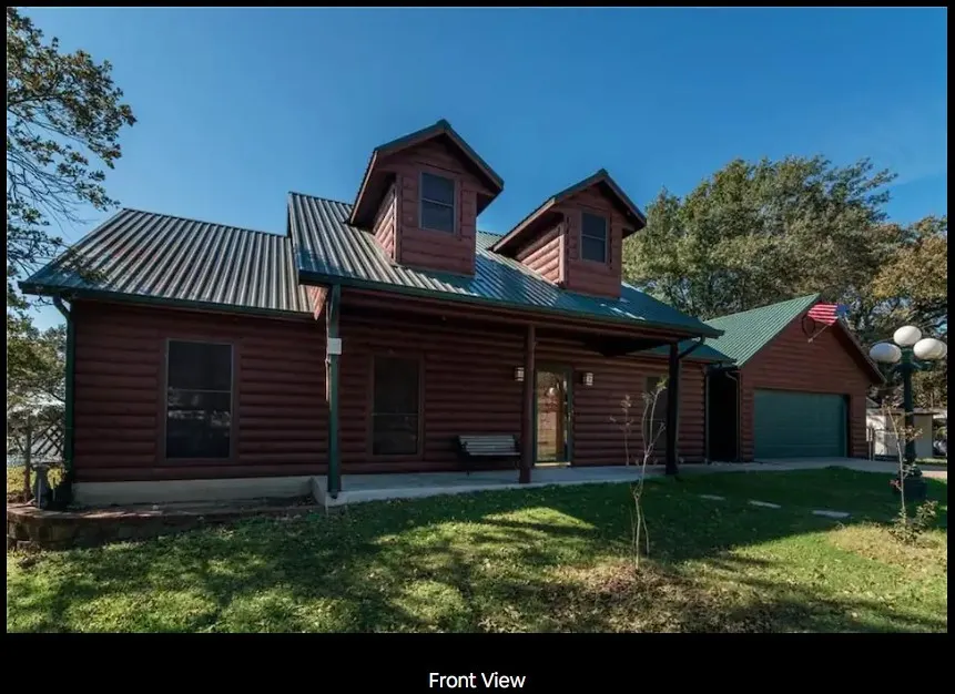 Single Family Residence For Rent in Hunt County , 9856 Cherokee Trail, Quinlan, Texas 75474, 4 Bedroom, 2 Bathroom, 2 Garage spaces, 1,835 Sqft, built in 2002, mls#21336059, Real Estate Agent in Quinlan, Homes For Rent in Hunt county, Homes For Rent in Quinlan, Realtor in Quinlan Texas, Real Estate Brokerage Independent Realty Texas, Luminita Cordes Realtor