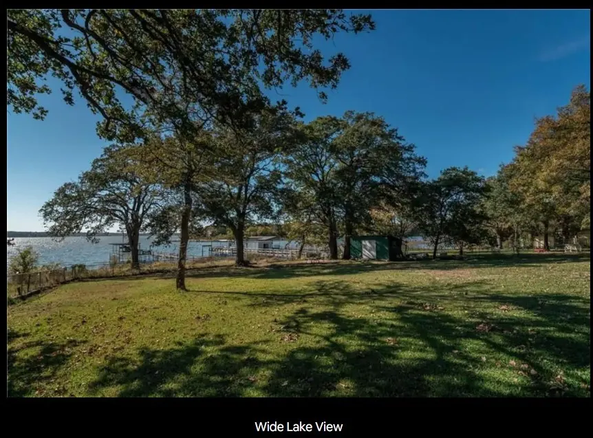 Single Family Residence For Rent in Hunt County , 9856 Cherokee Trail, Quinlan, Texas 75474, 4 Bedroom, 2 Bathroom, 2 Garage spaces, 1,835 Sqft, built in 2002, mls#21336059, Real Estate Agent in Quinlan, Homes For Rent in Hunt county, Homes For Rent in Quinlan, Realtor in Quinlan Texas, Real Estate Brokerage Independent Realty Texas, Luminita Cordes Realtor