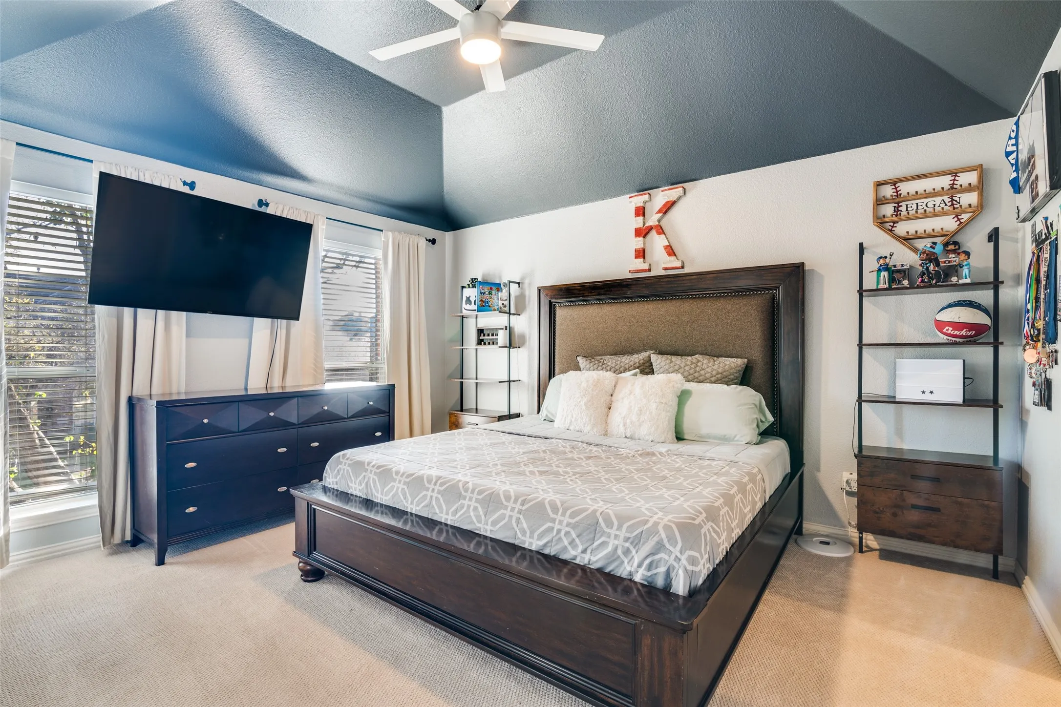 Single Family Residence For Sale in Collin County , 8005 Rosemont Drive, Plano, Texas 75025, 5 Bedroom, 4 Bathroom, 3 Garage spaces, 3,528 Sqft, built in 1997, mls#21335911, Real Estate Agent in Plano, Homes For Sale in Collin county, Homes For Sale in Plano, Realtor in Plano Texas, Real Estate Brokerage Independent Realty Texas, Luminita Cordes Realtor